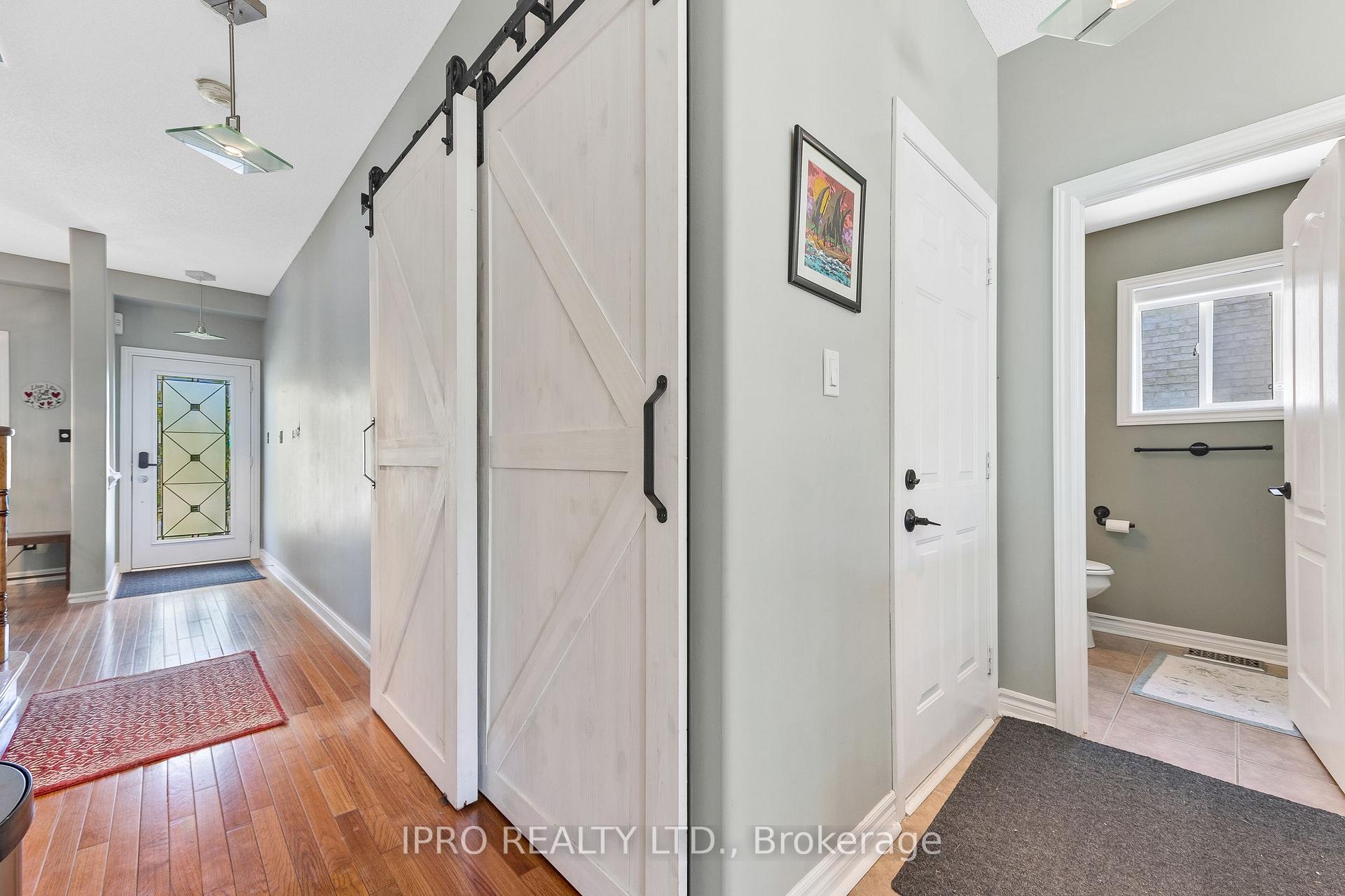 Photo 5 of 15 Connaught Lane, Barrie, Innis-Shore — HOMEH