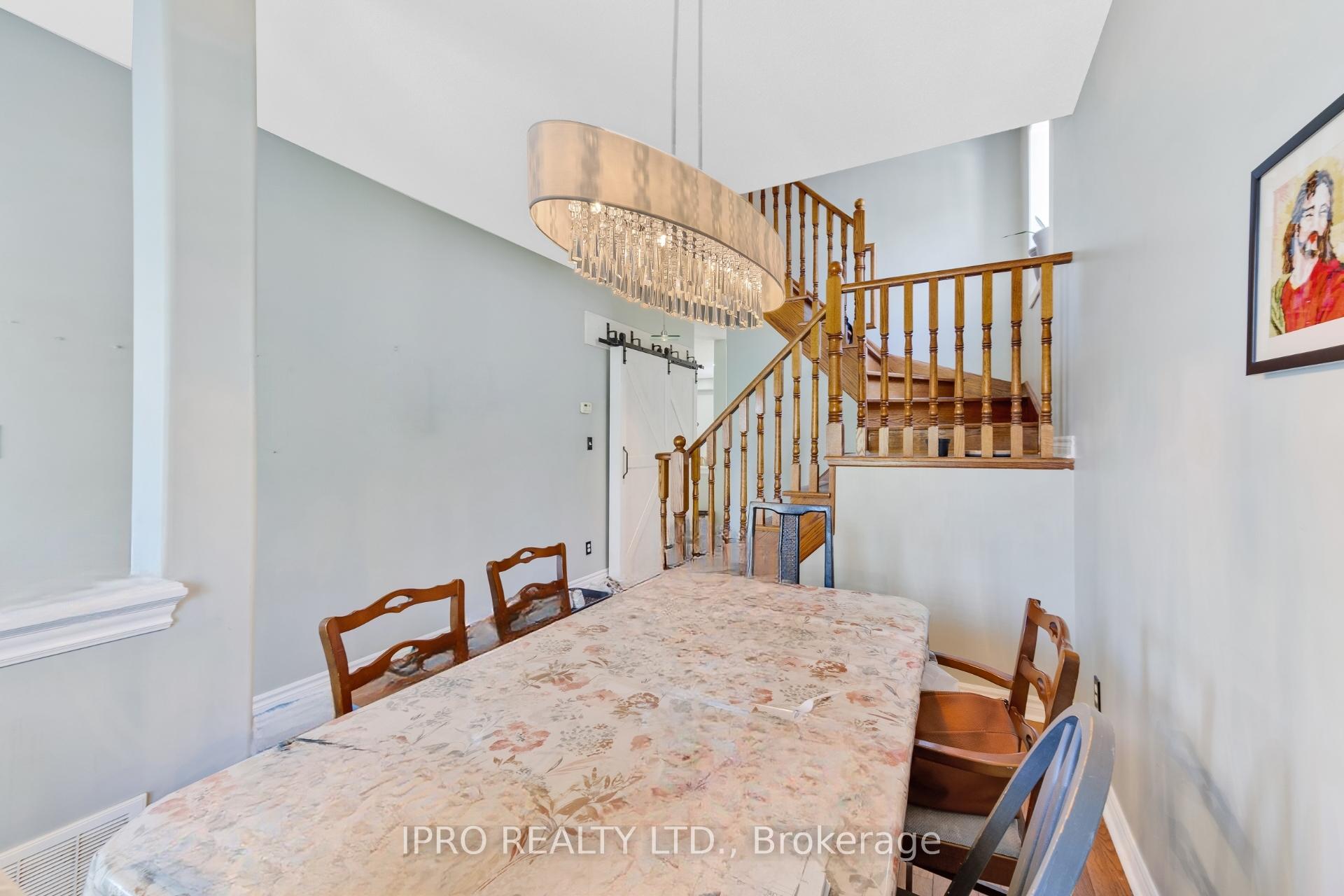 Photo 11 of 15 Connaught Lane, Barrie, Innis-Shore — HOMEH