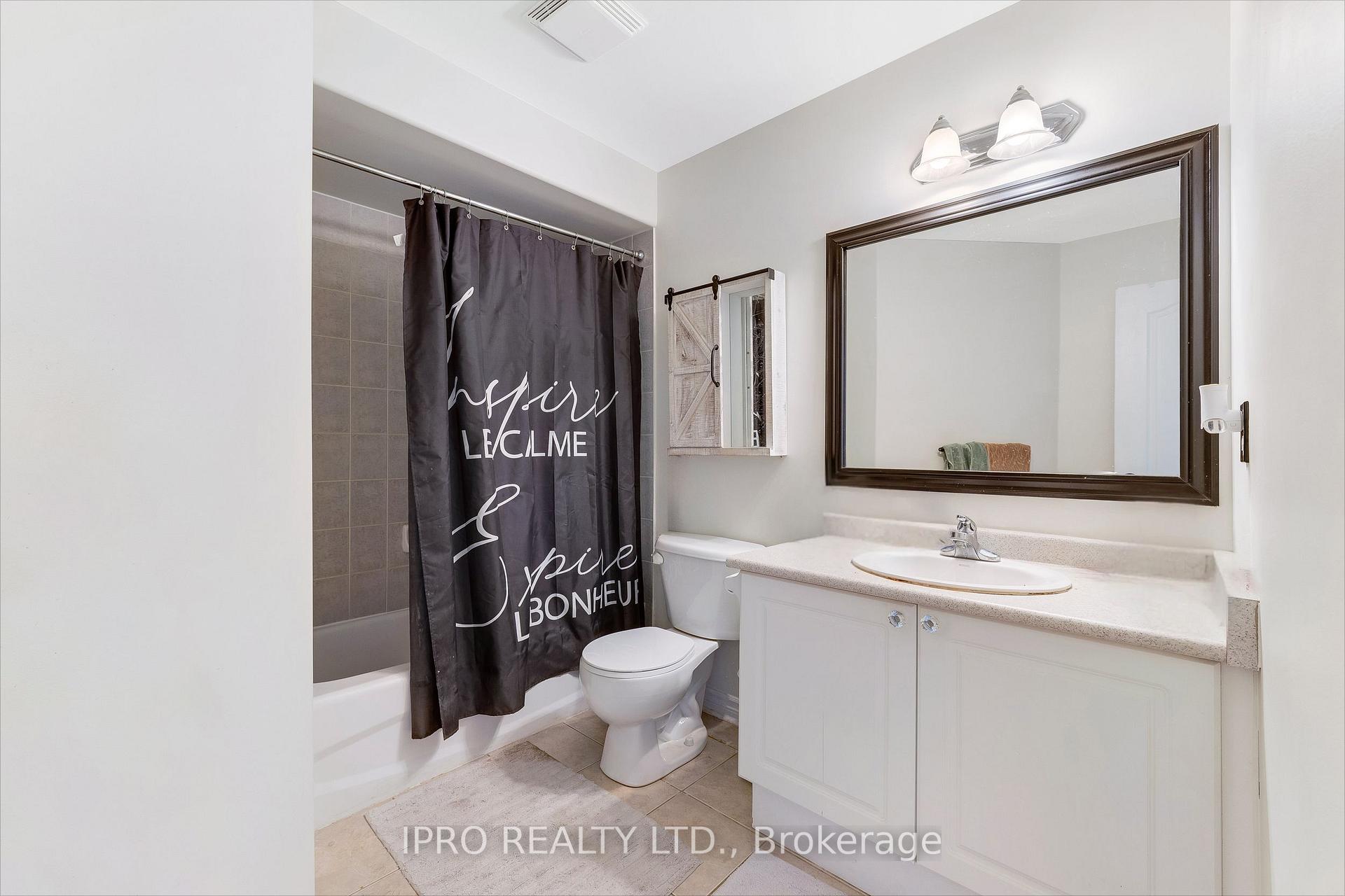 Photo 21 of 15 Connaught Lane, Barrie, Innis-Shore — HOMEH