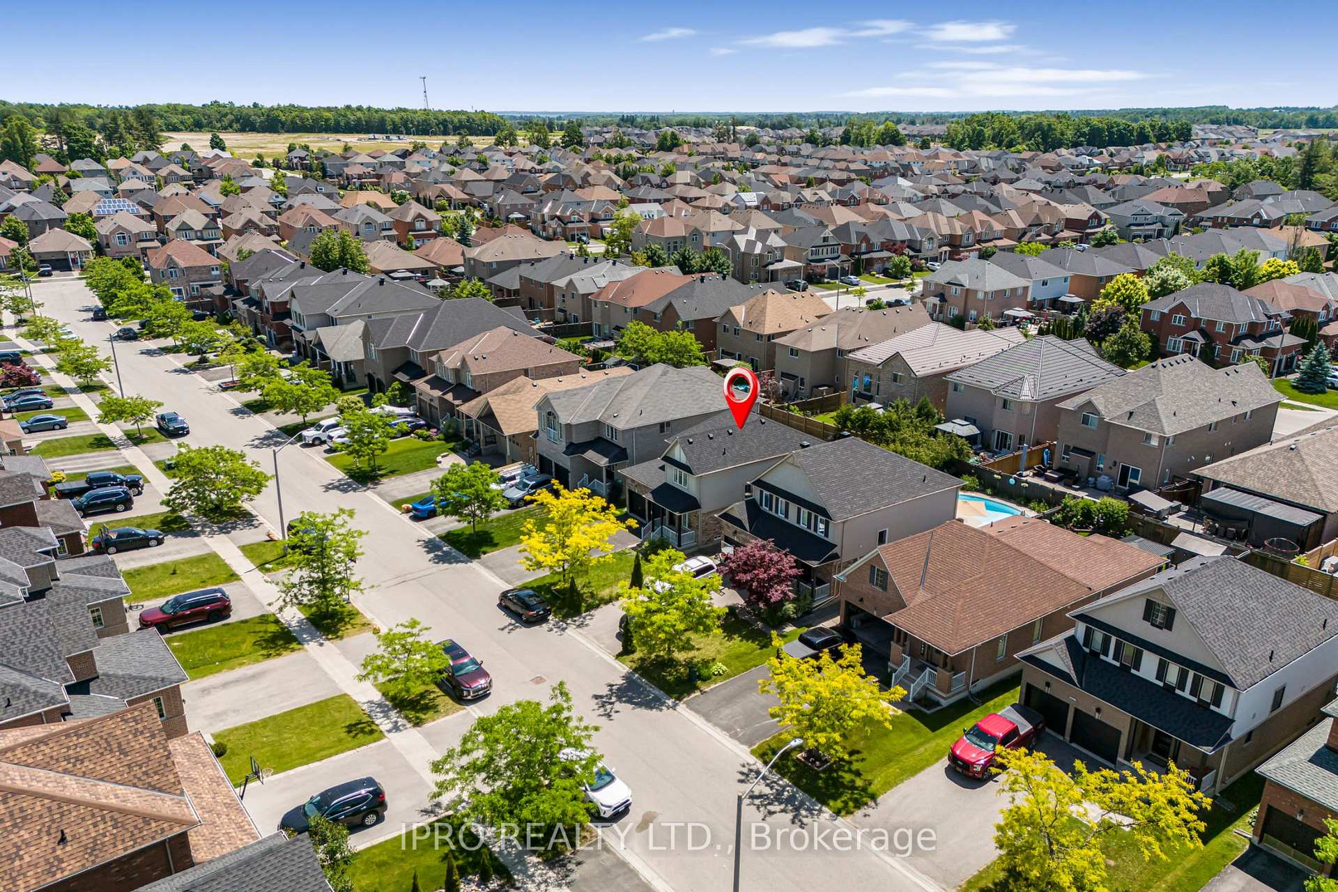 Photo 34 of 15 Connaught Lane, Barrie, Innis-Shore — HOMEH