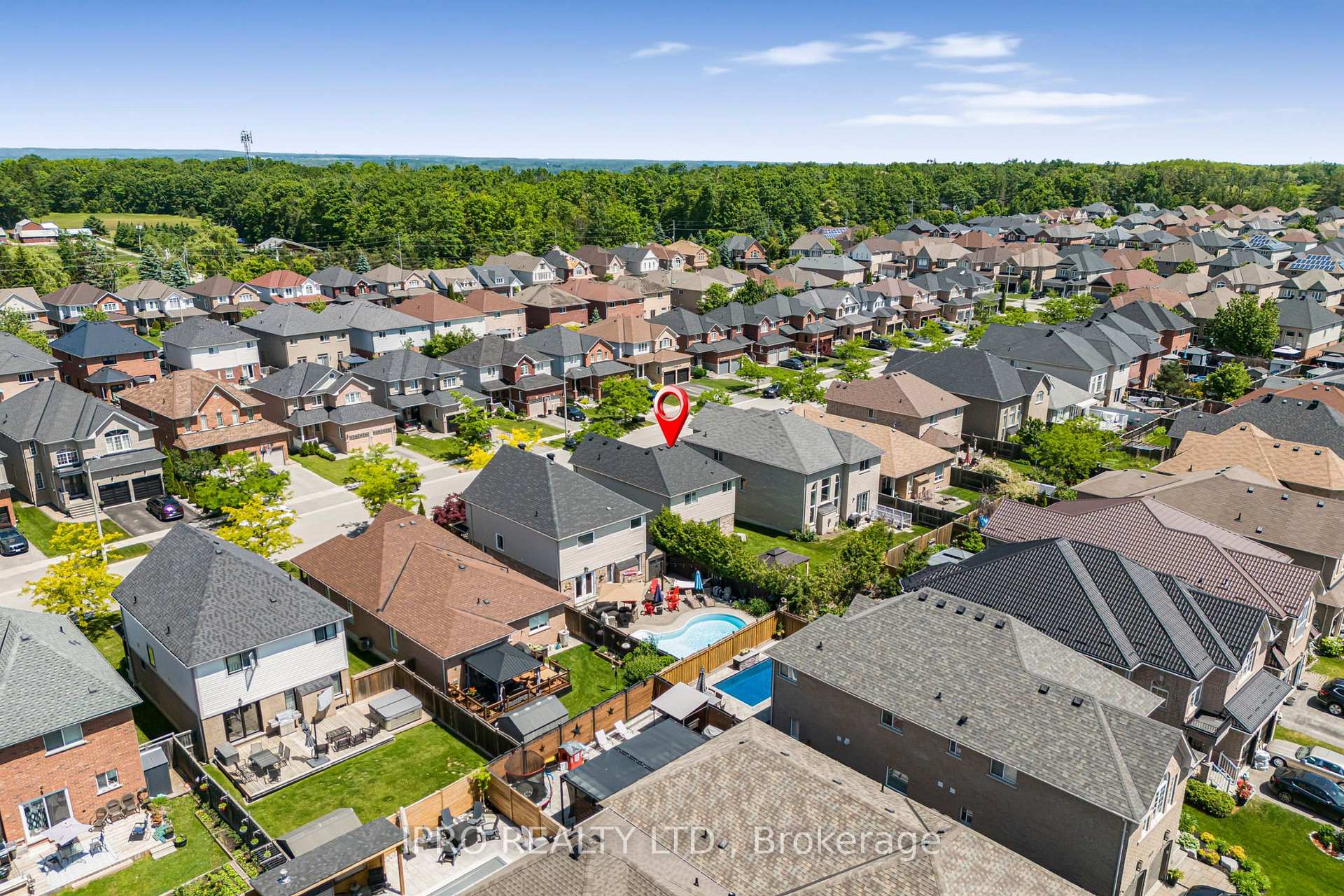 Photo 37 of 15 Connaught Lane, Barrie, Innis-Shore — HOMEH