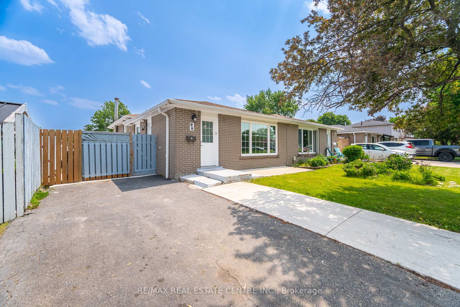 Photo 1 of 96 Fallingdale Crescent, Brampton, Southgate — HOMEH