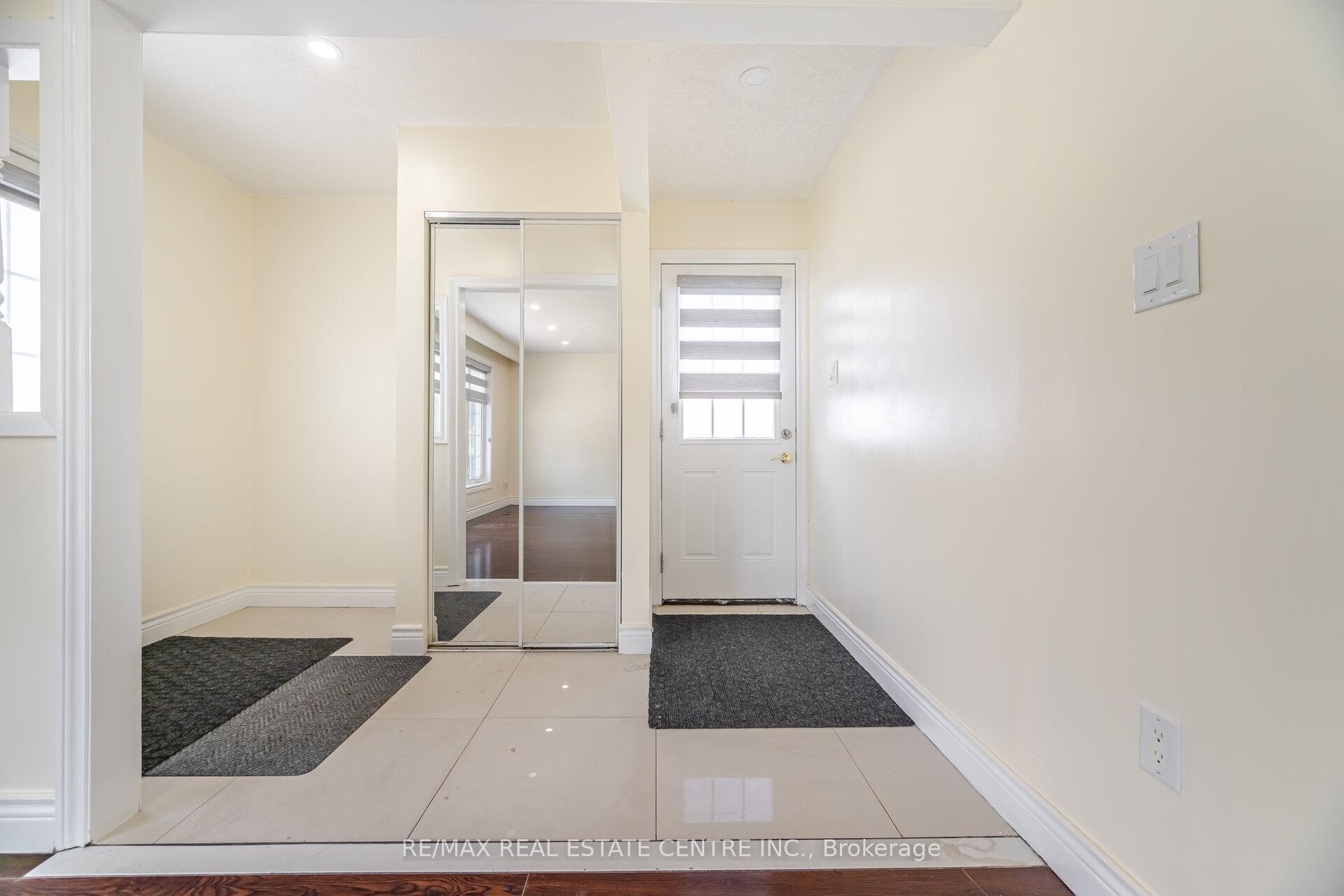 Photo 9 of 96 Fallingdale Crescent, Brampton, Southgate — HOMEH