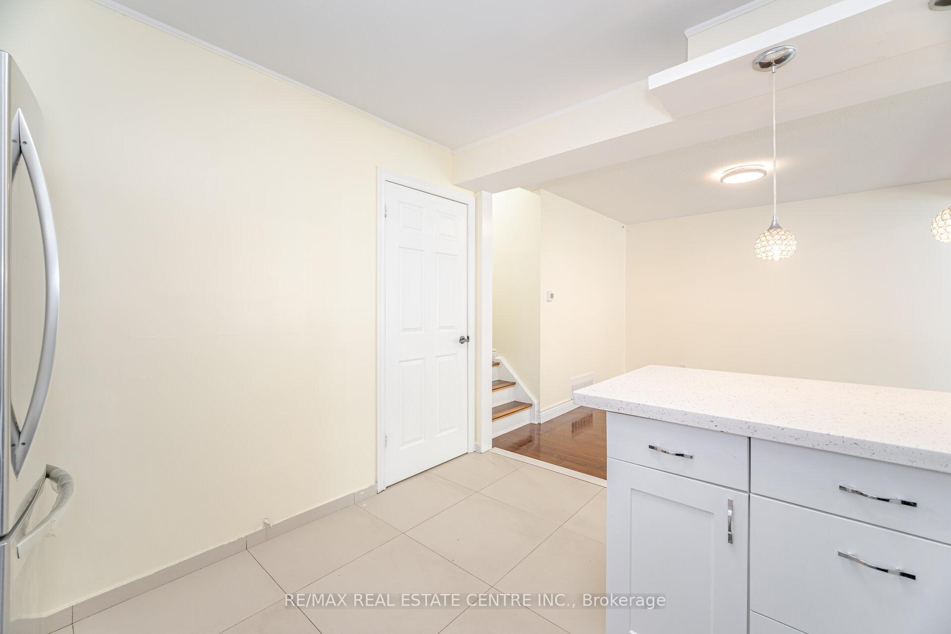 Photo 17 of 96 Fallingdale Crescent, Brampton, Southgate — HOMEH