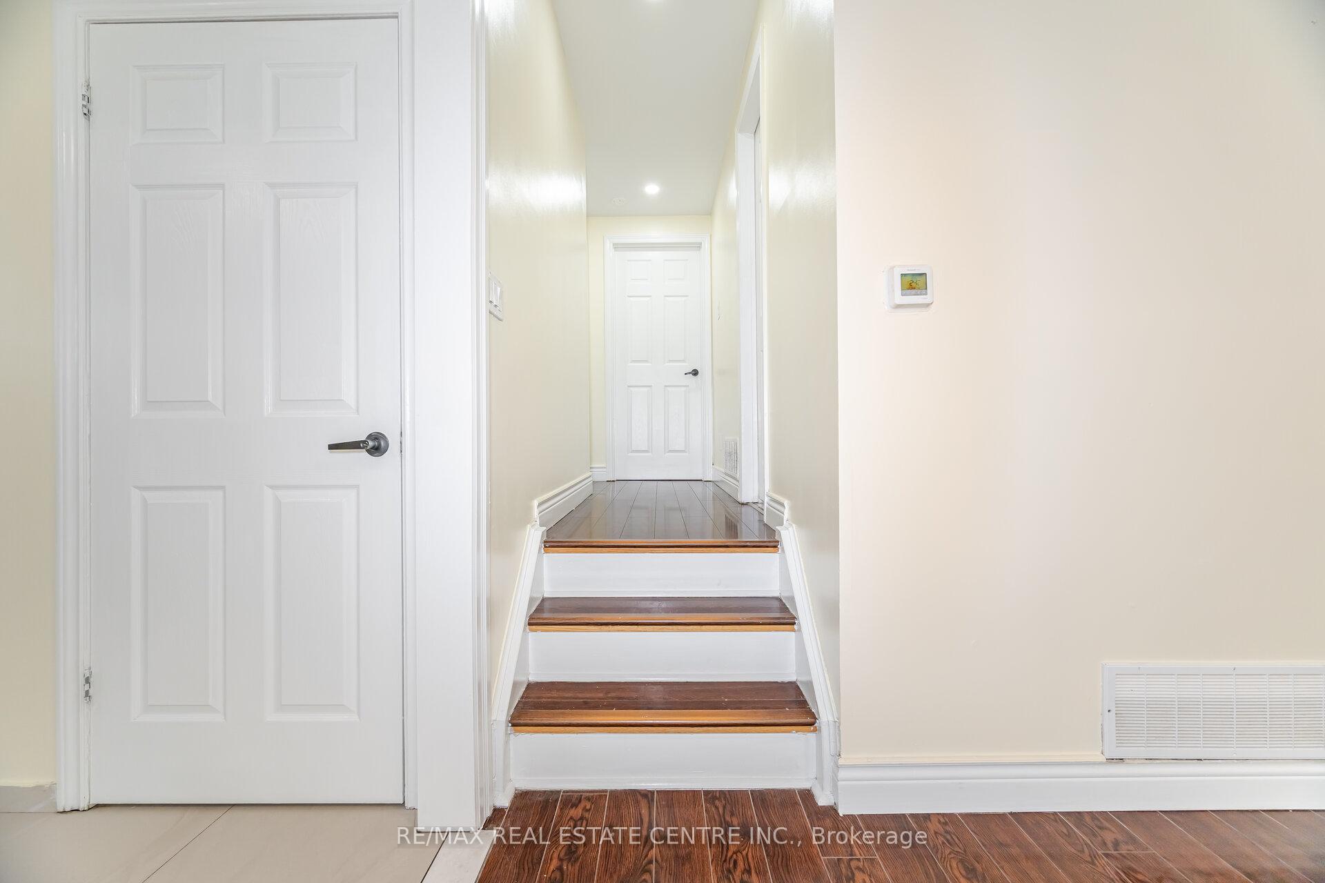 Photo 20 of 96 Fallingdale Crescent, Brampton, Southgate — HOMEH
