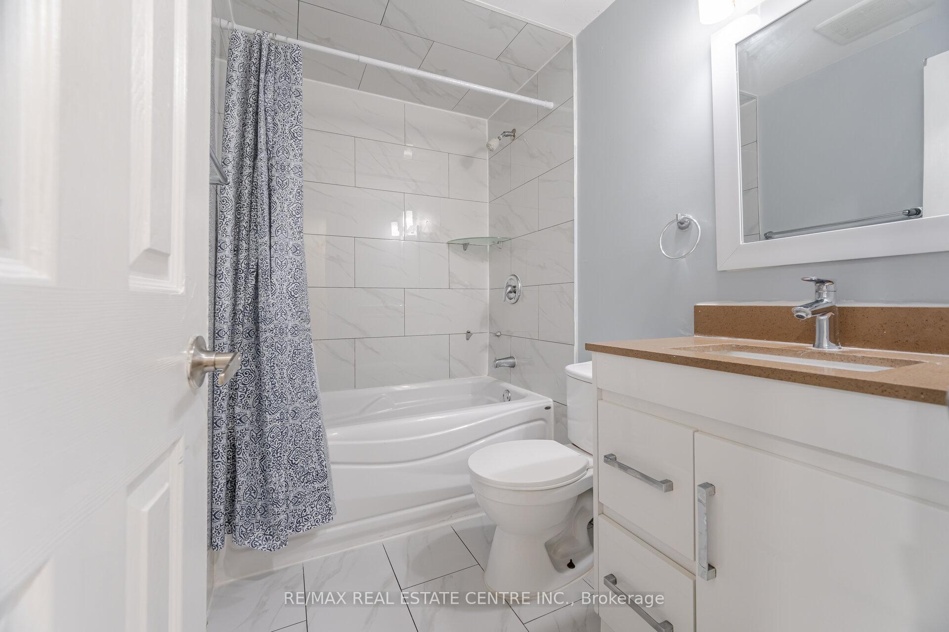 Photo 30 of 96 Fallingdale Crescent, Brampton, Southgate — HOMEH