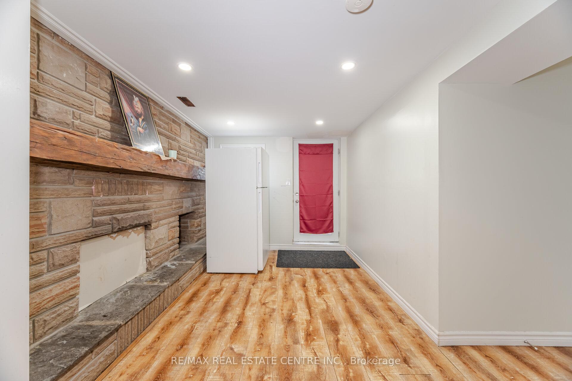 Photo 32 of 96 Fallingdale Crescent, Brampton, Southgate — HOMEH