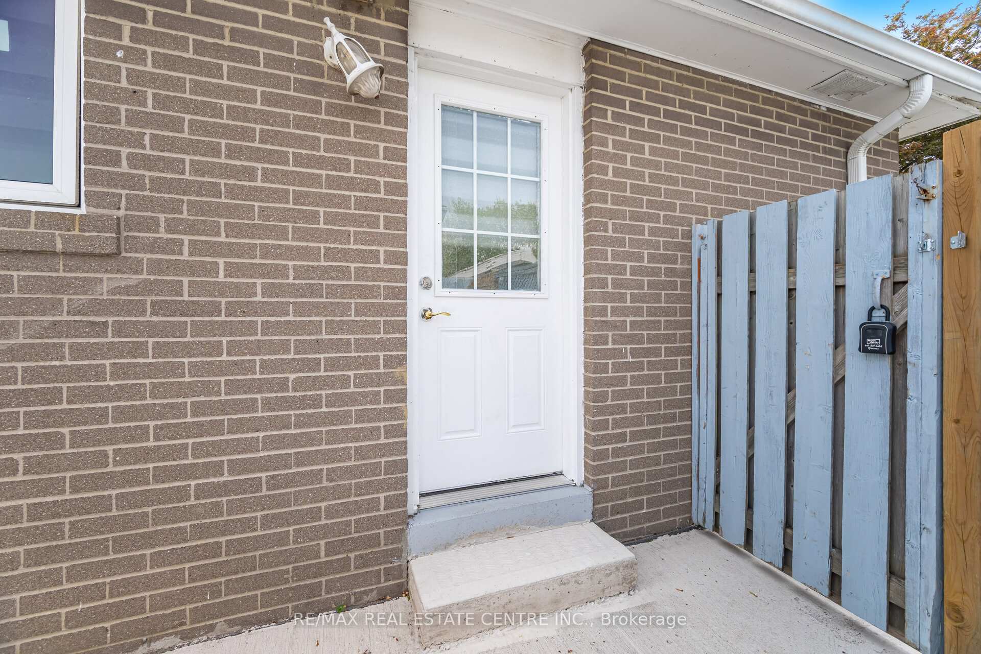 Photo 38 of 96 Fallingdale Crescent, Brampton, Southgate — HOMEH
