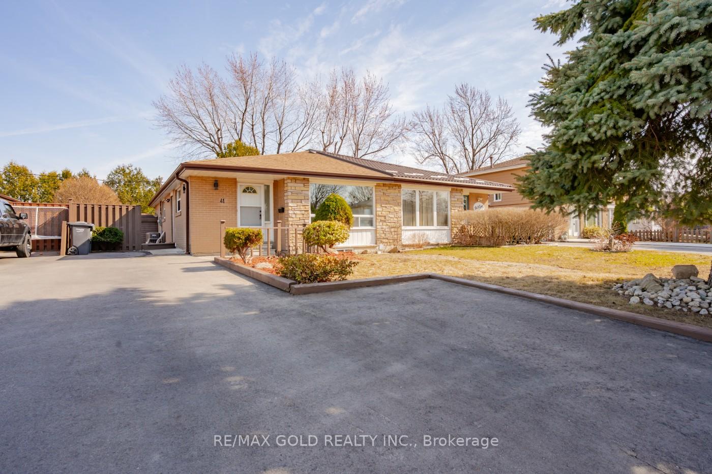 Front of 41 Danesbury Crescent