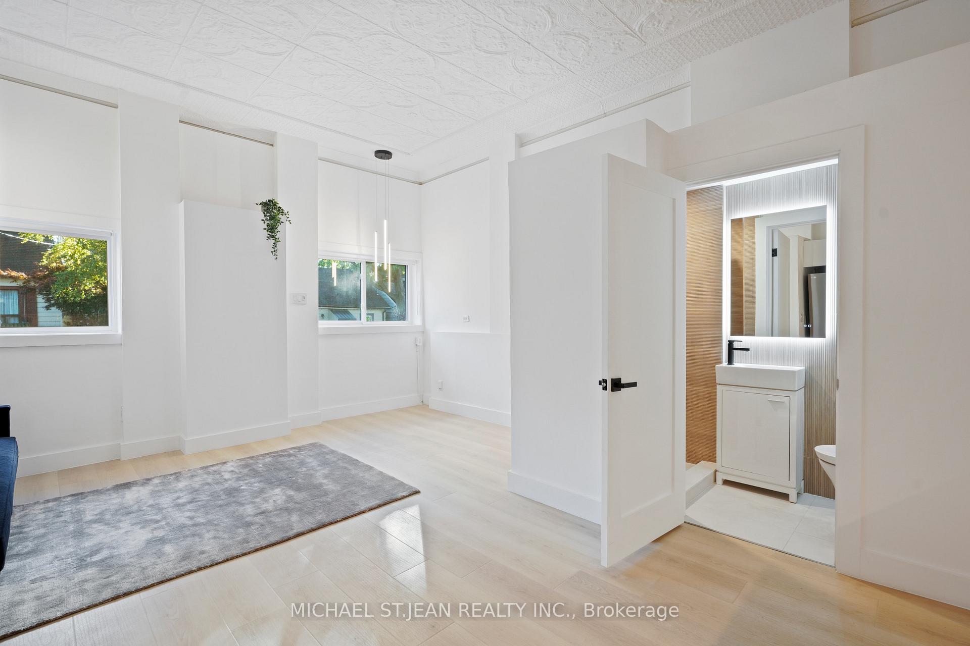 Photo 2 of Unit 1, 30 Jones Street, Hamilton, Strathcona — HOMEH
