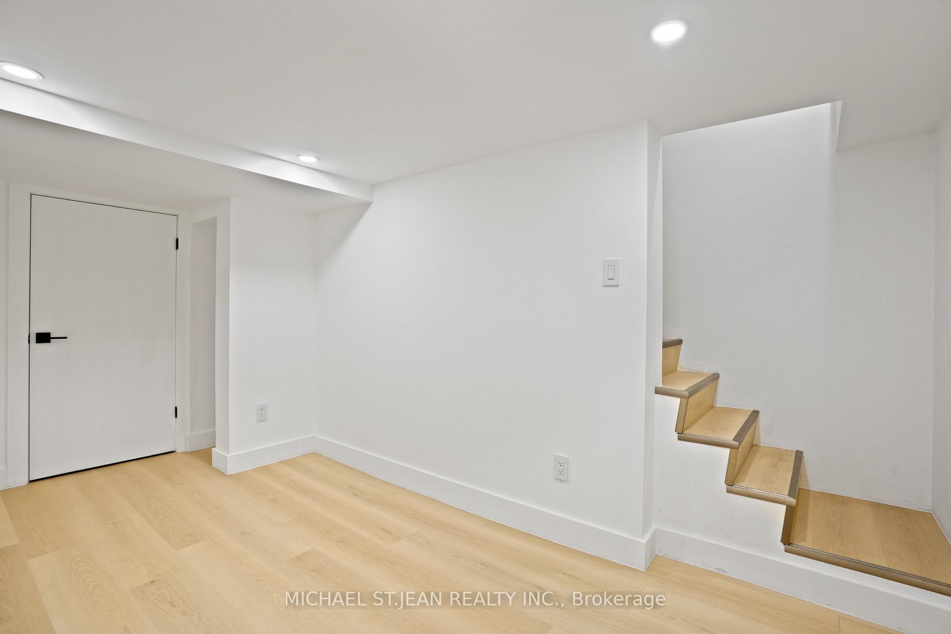 Photo 24 of Unit 1, 30 Jones Street, Hamilton, Strathcona — HOMEH