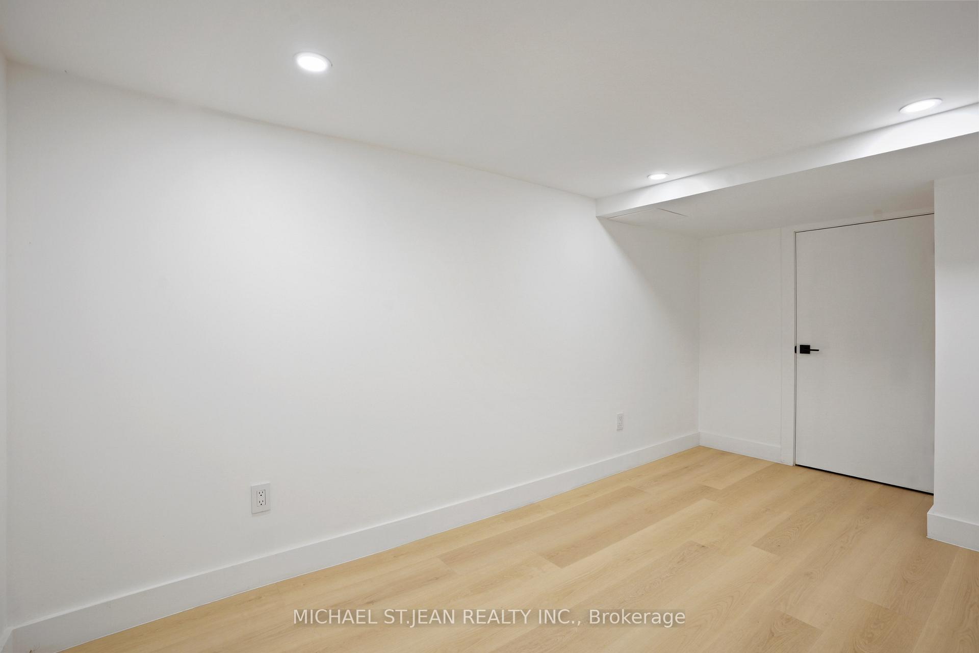 Photo 25 of Unit 1, 30 Jones Street, Hamilton, Strathcona — HOMEH
