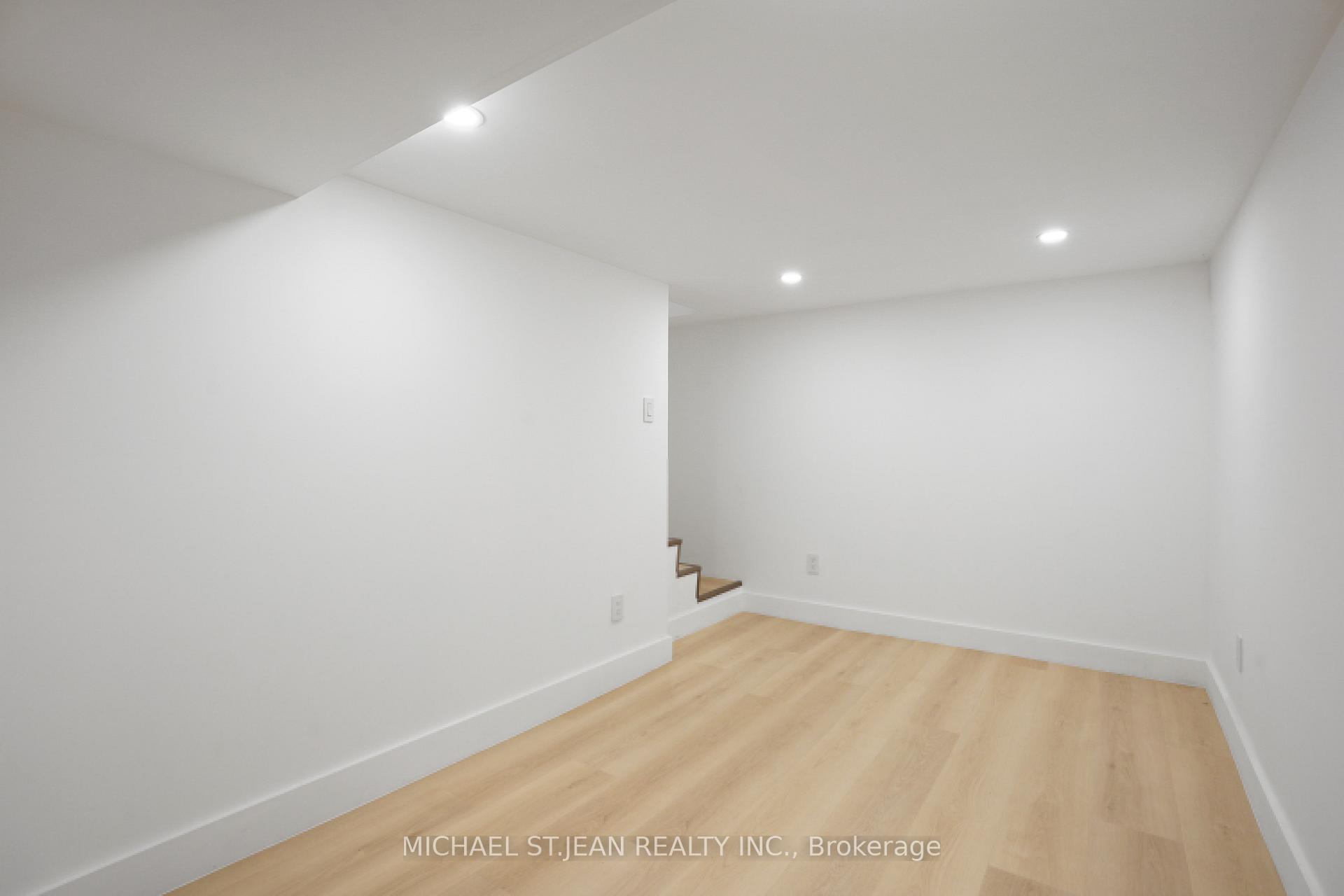 Photo 28 of Unit 1, 30 Jones Street, Hamilton, Strathcona — HOMEH