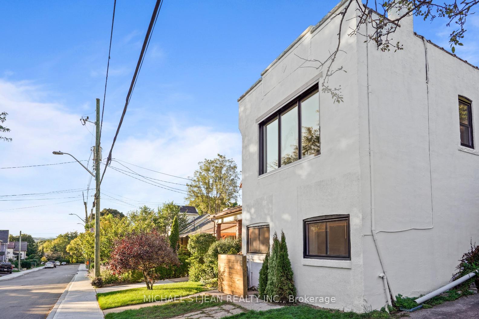 Photo 30 of Unit 1, 30 Jones Street, Hamilton, Strathcona — HOMEH