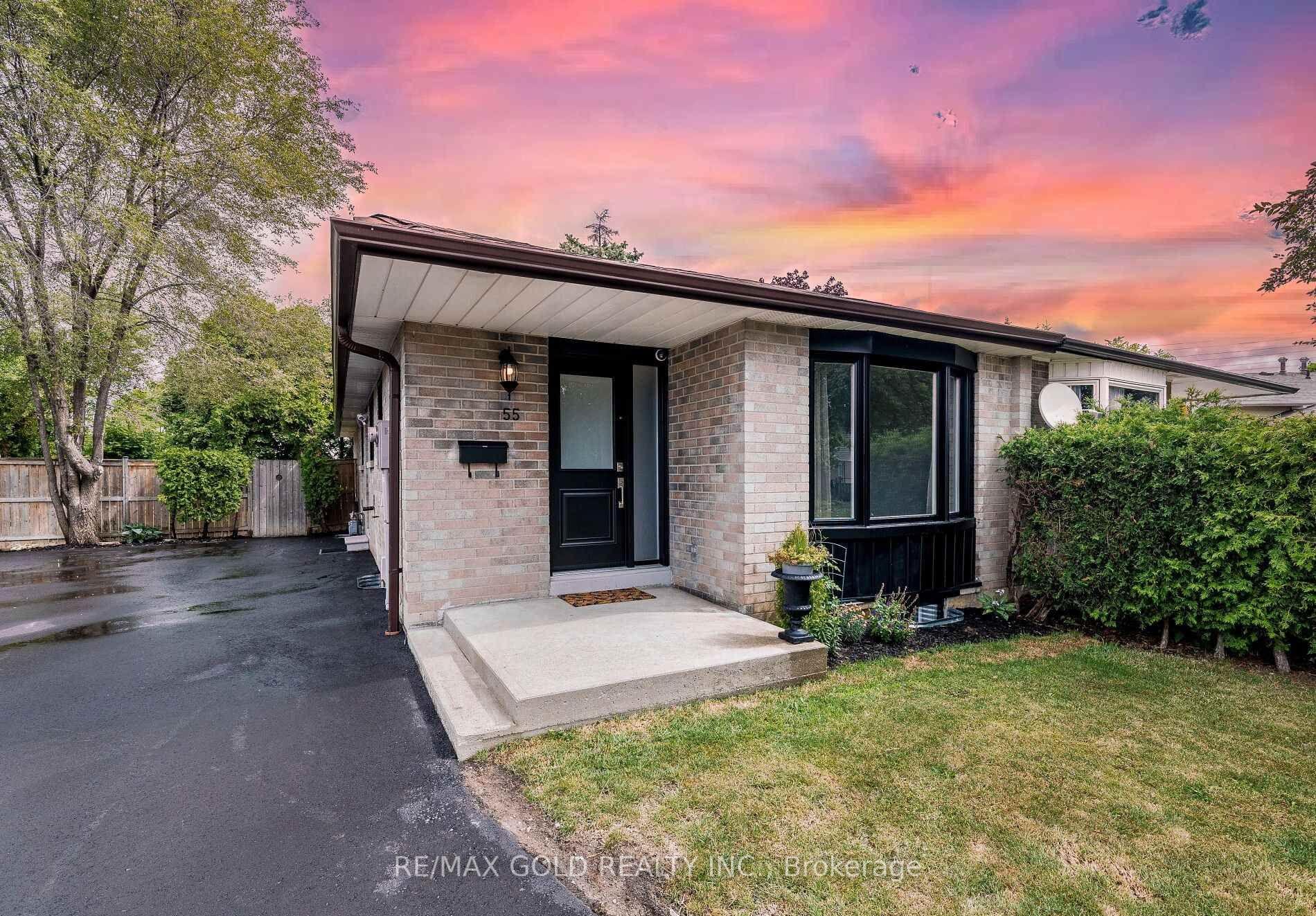 Photo 4 of 55 Greenwood Crescent, Brampton, Northgate — HOMEH