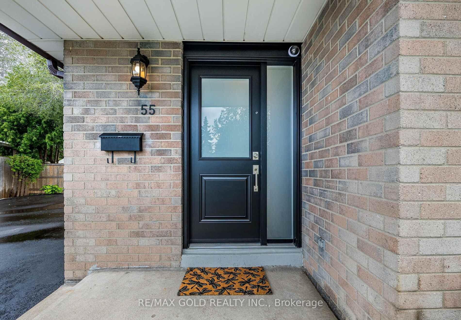 Photo 2 of 55 Greenwood Crescent, Brampton, Northgate — HOMEH