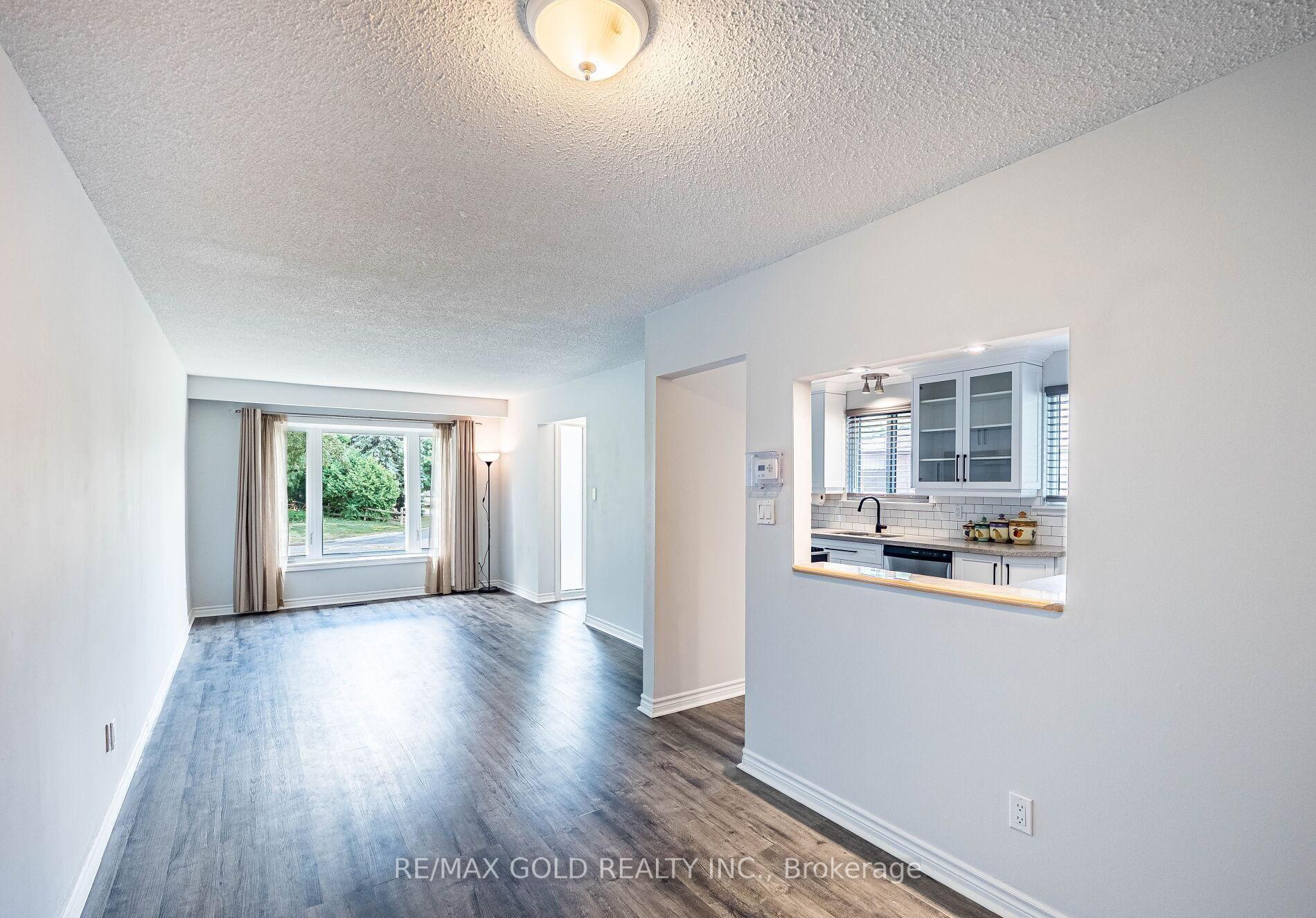 Photo 8 of 55 Greenwood Crescent, Brampton, Northgate — HOMEH