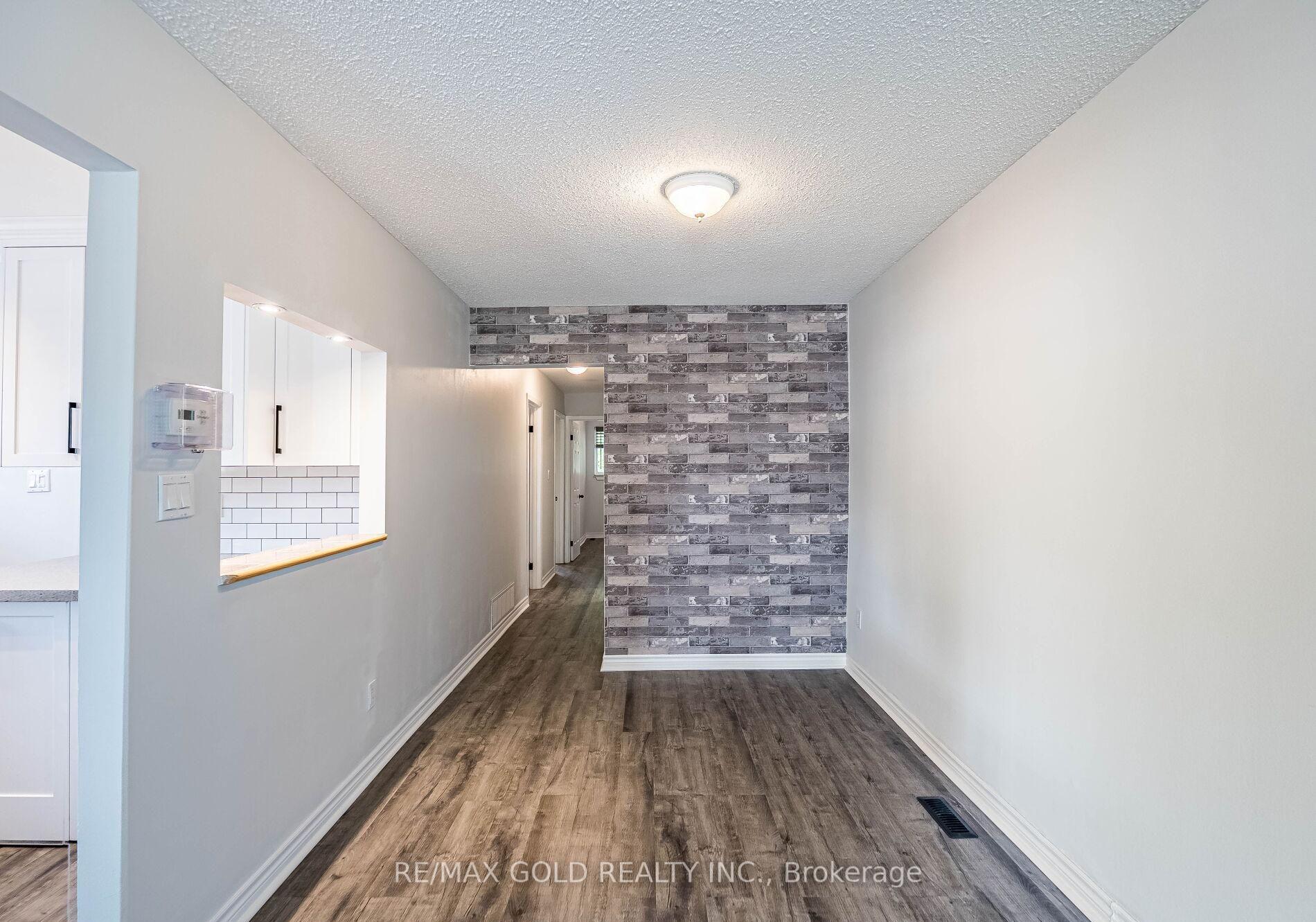 Photo 7 of 55 Greenwood Crescent, Brampton, Northgate — HOMEH