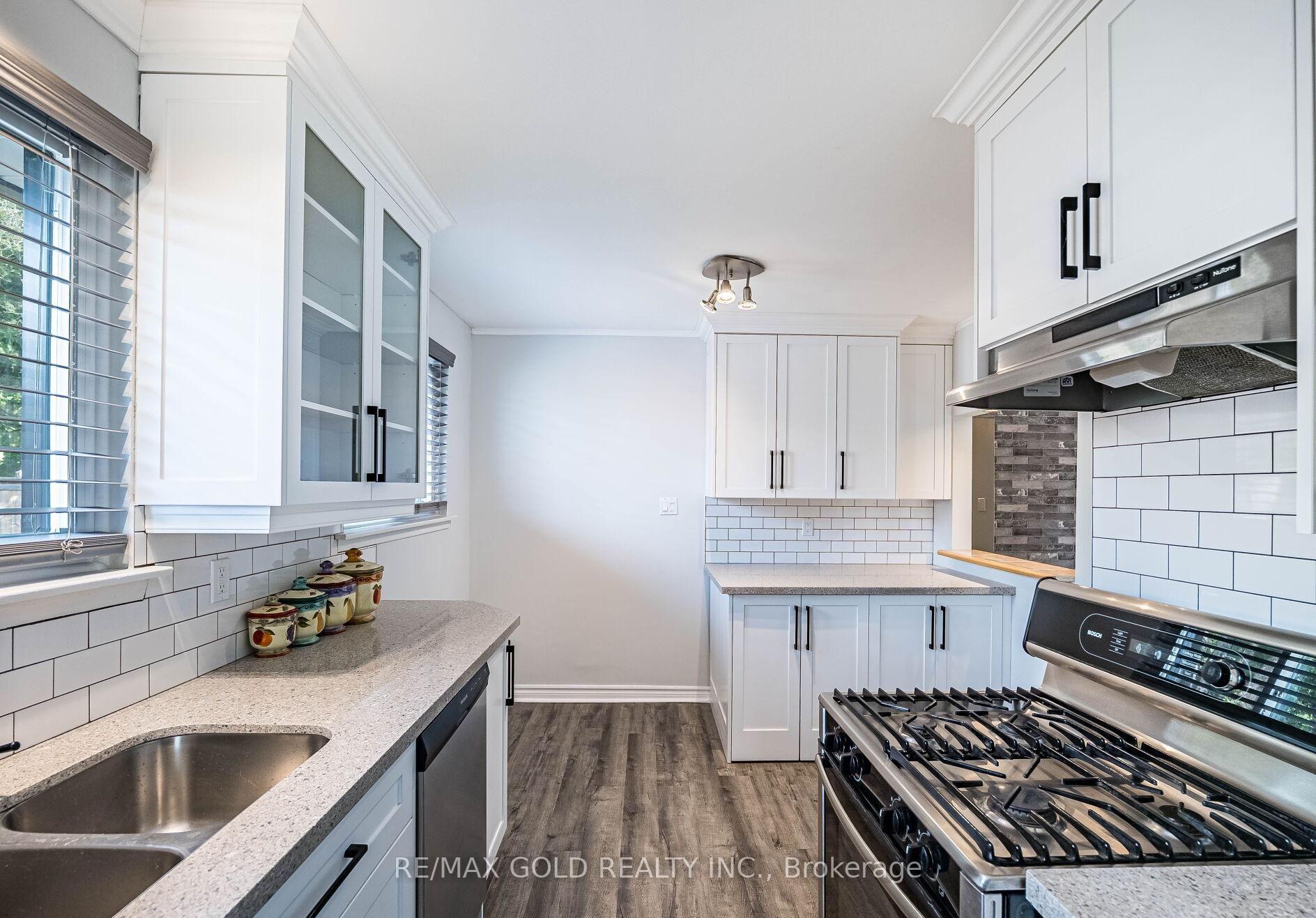 Photo 14 of 55 Greenwood Crescent, Brampton, Northgate — HOMEH