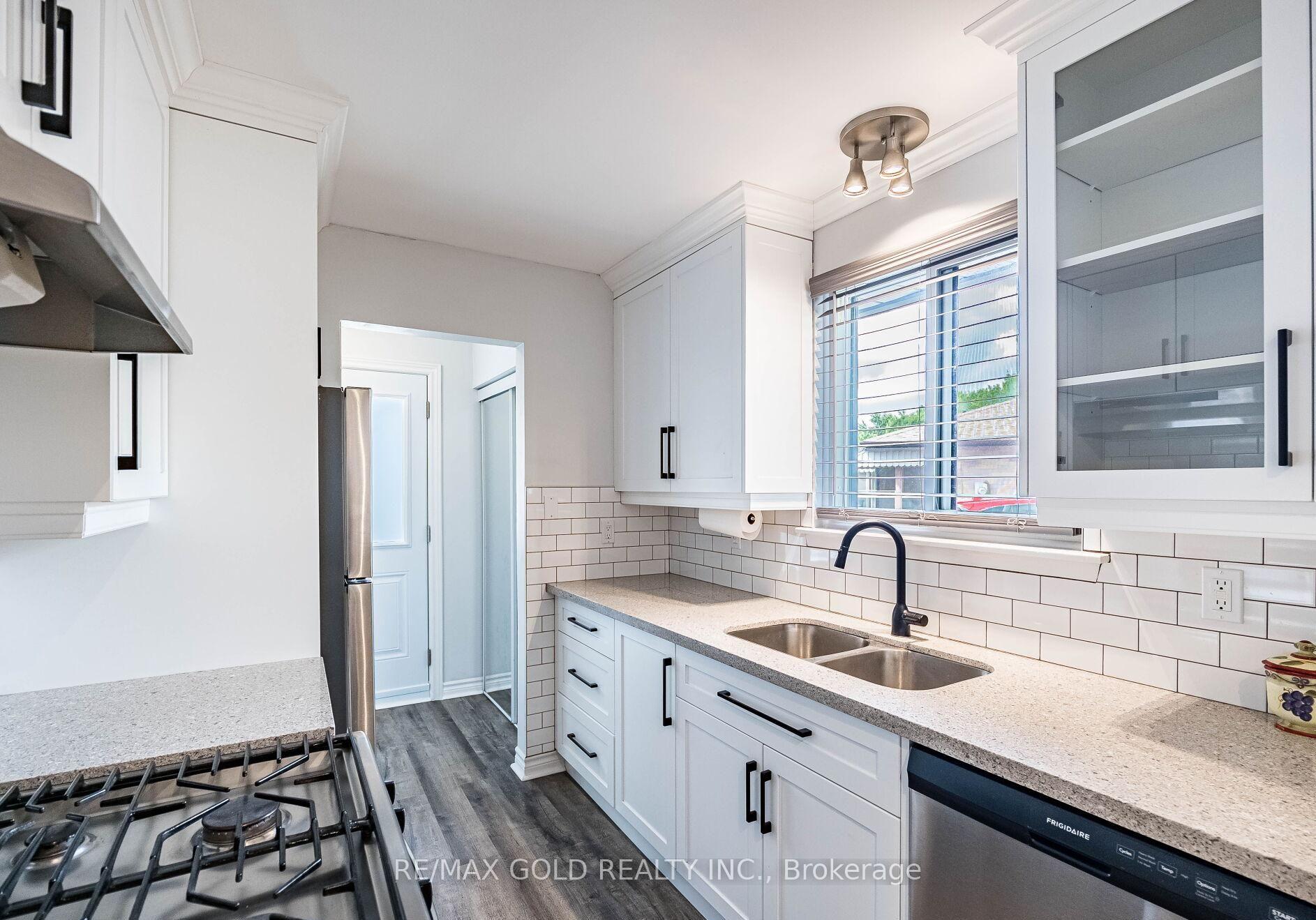 Photo 15 of 55 Greenwood Crescent, Brampton, Northgate — HOMEH