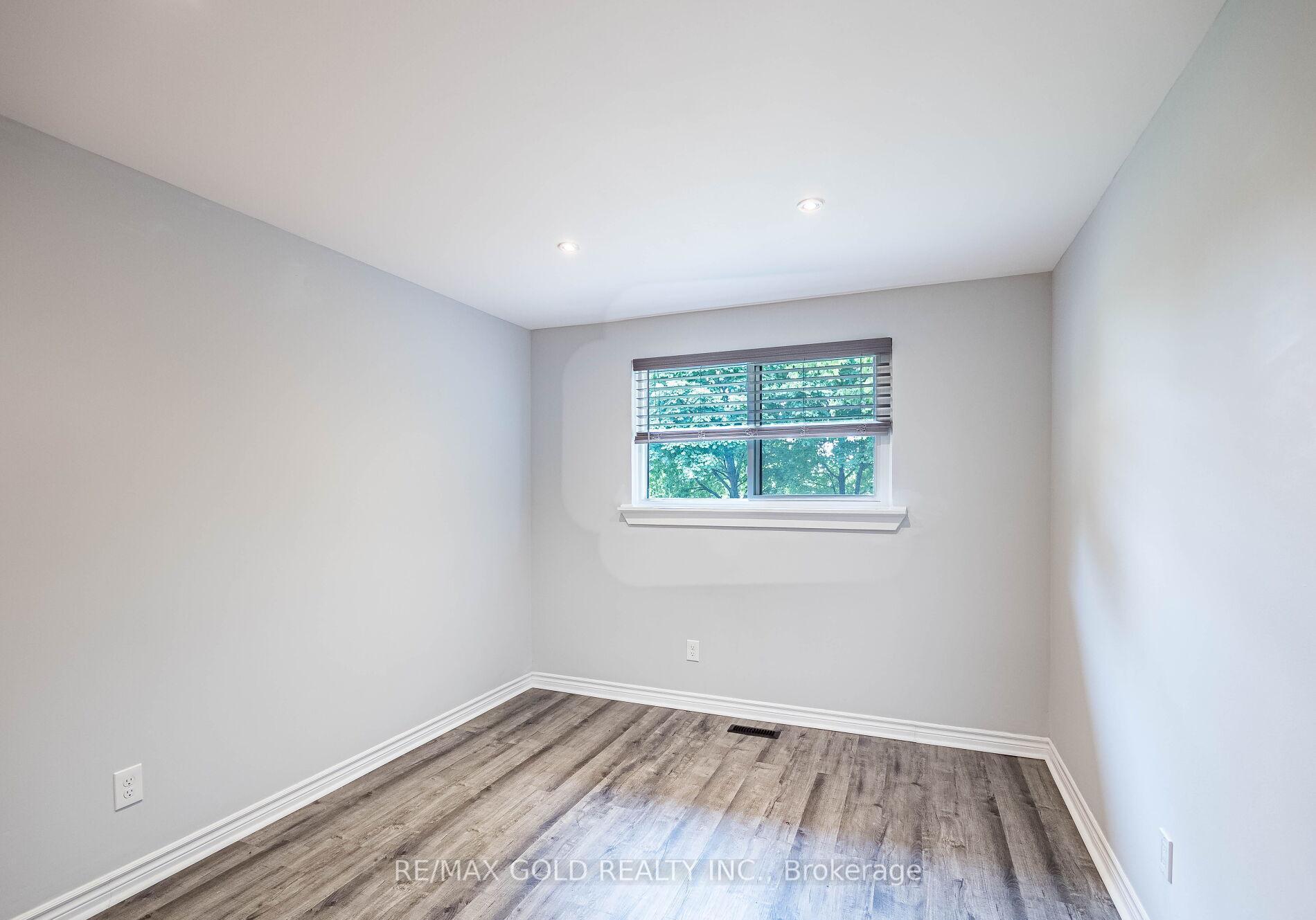 Photo 12 of 55 Greenwood Crescent, Brampton, Northgate — HOMEH
