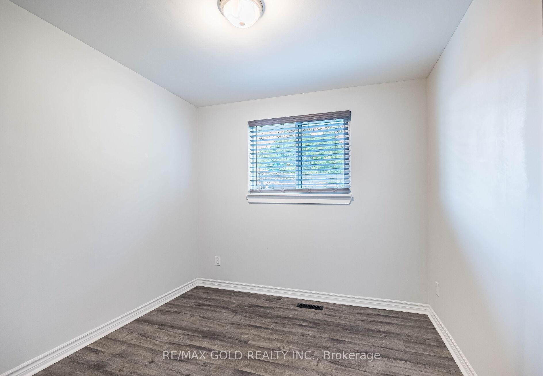 Photo 17 of 55 Greenwood Crescent, Brampton, Northgate — HOMEH