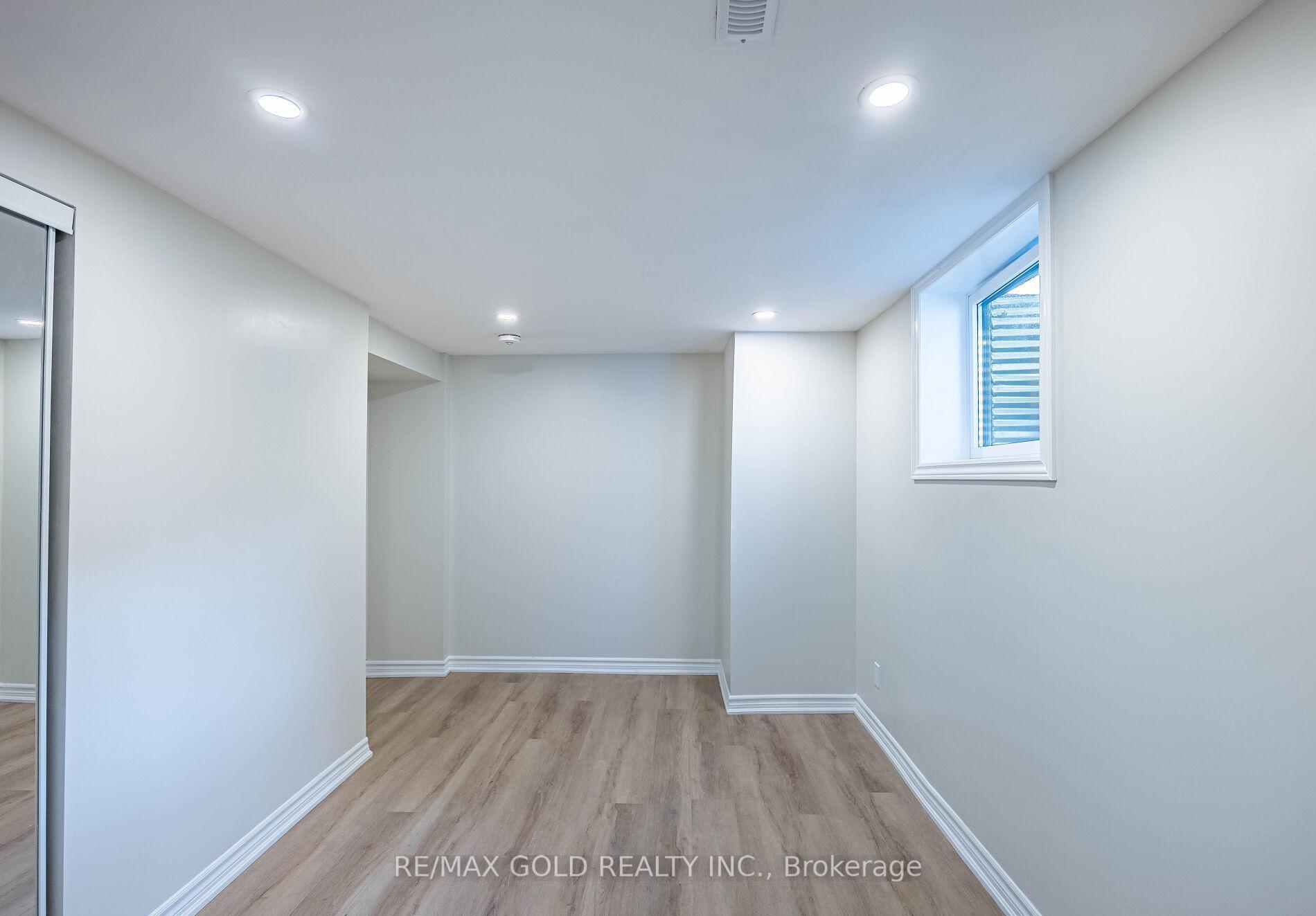 Photo 27 of 55 Greenwood Crescent, Brampton, Northgate — HOMEH