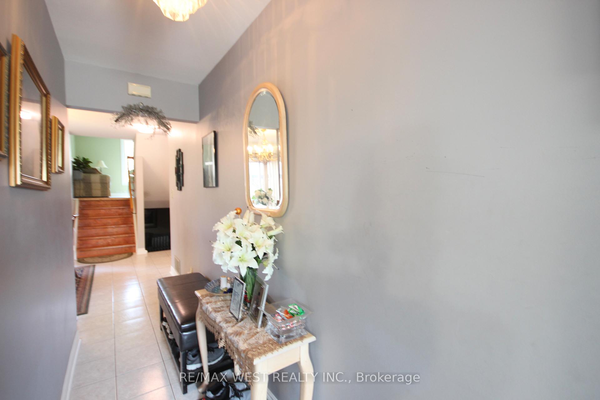 Photo 6 of 91 Simmons Boulevard, Brampton, Madoc — HOMEH