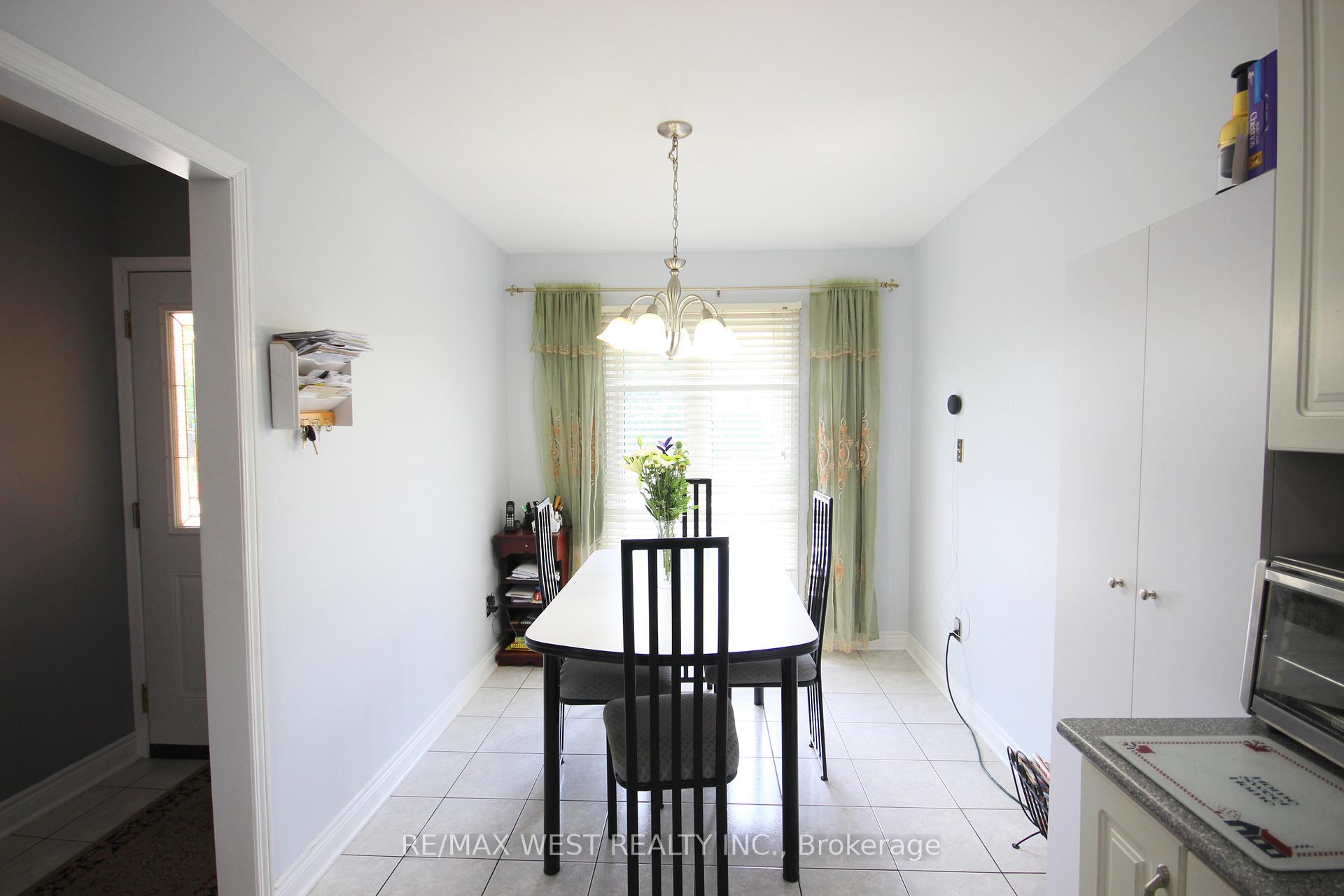 Photo 7 of 91 Simmons Boulevard, Brampton, Madoc — HOMEH