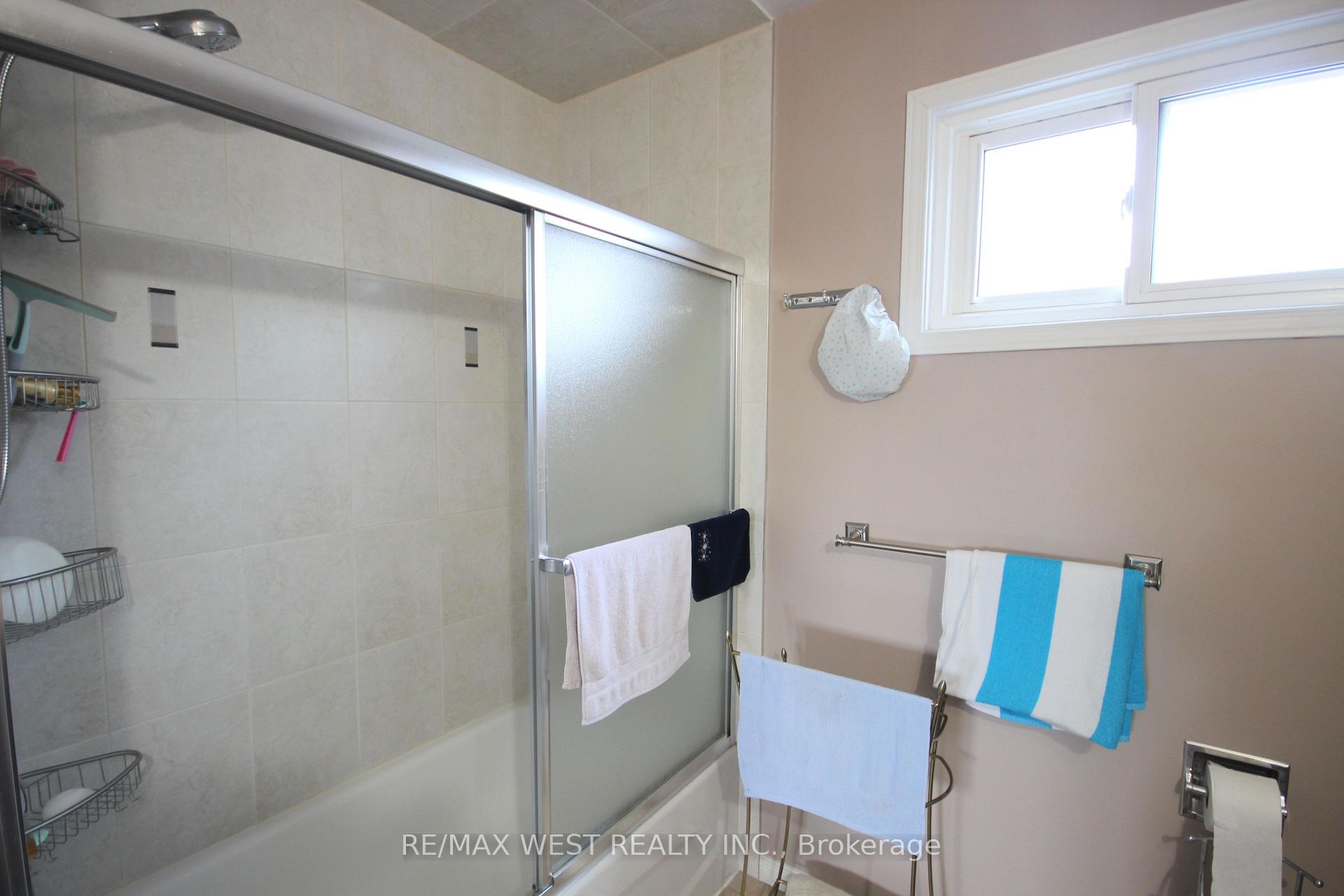 Photo 25 of 91 Simmons Boulevard, Brampton, Madoc — HOMEH