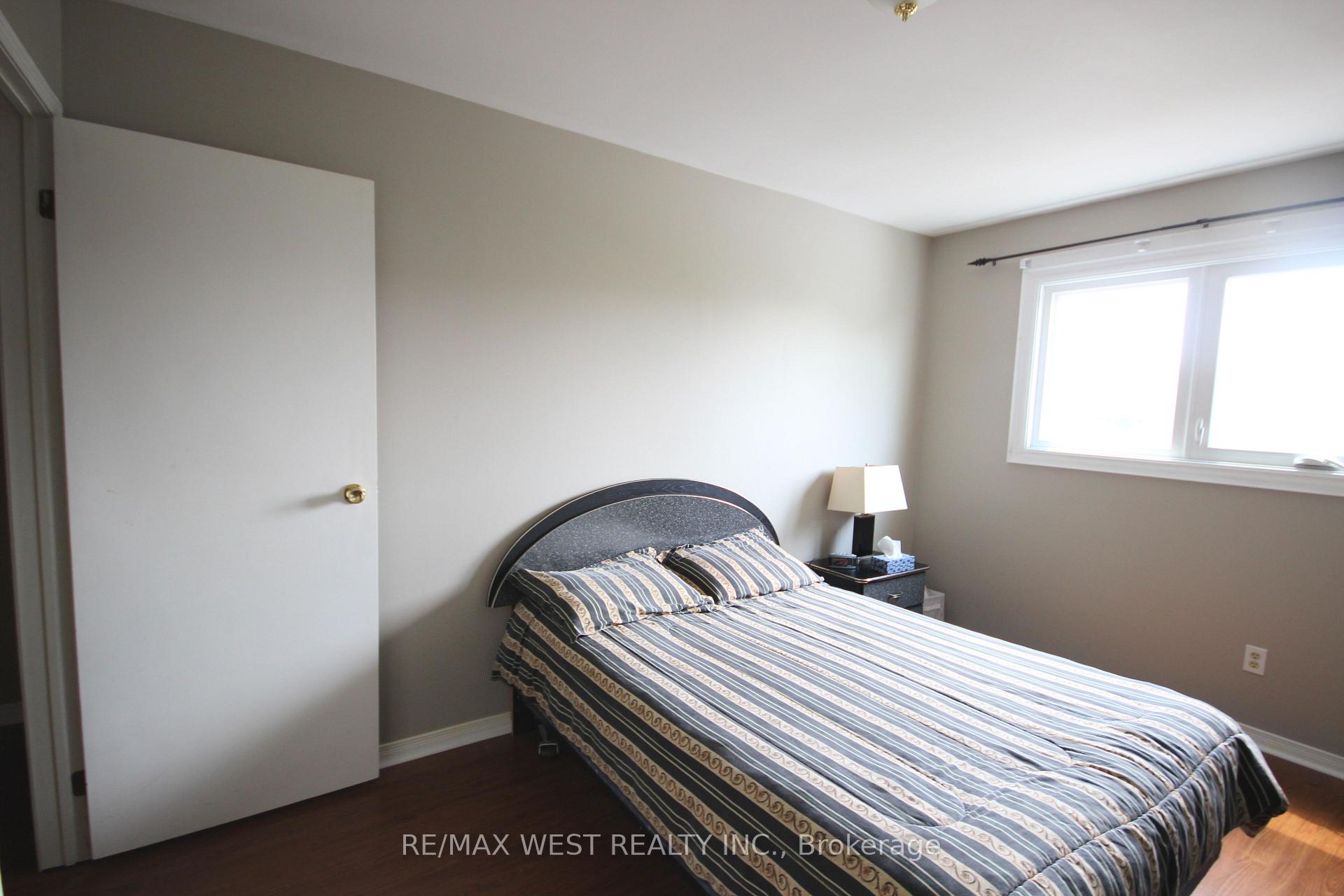 Photo 28 of 91 Simmons Boulevard, Brampton, Madoc — HOMEH