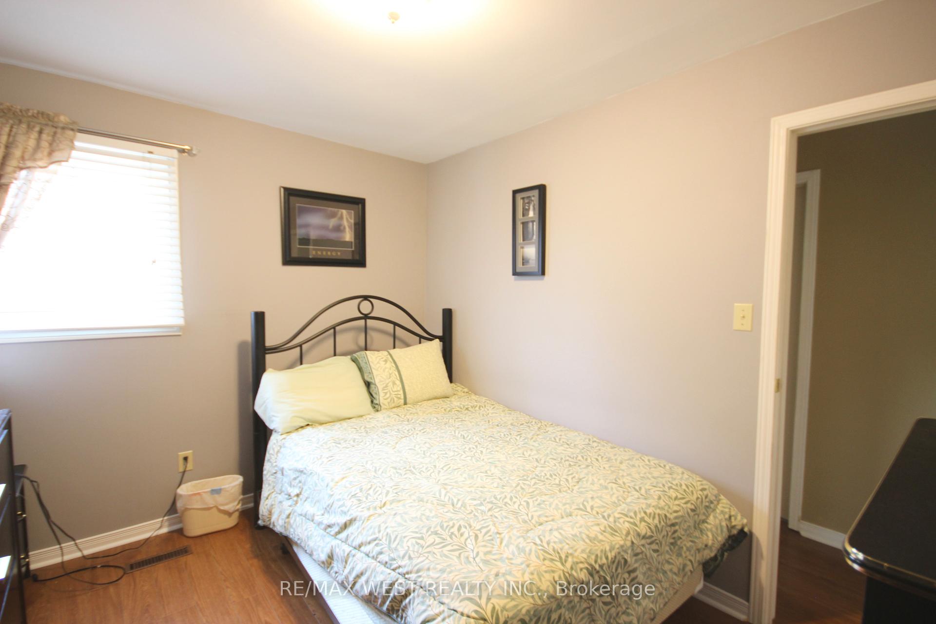 Photo 33 of 91 Simmons Boulevard, Brampton, Madoc — HOMEH