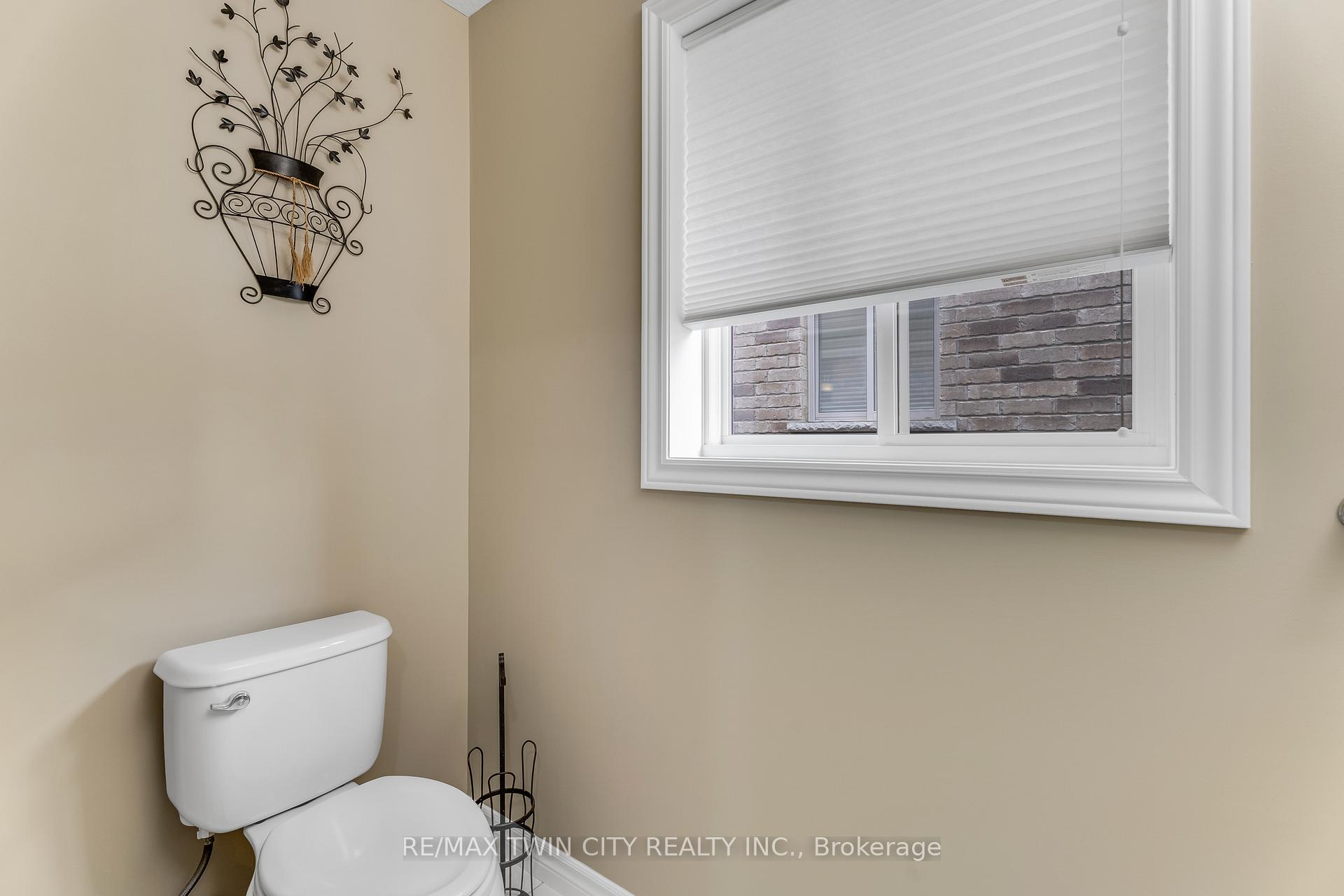 Photo 10 of 448 Starwood Drive, Guelph, Grange Road — HOMEH