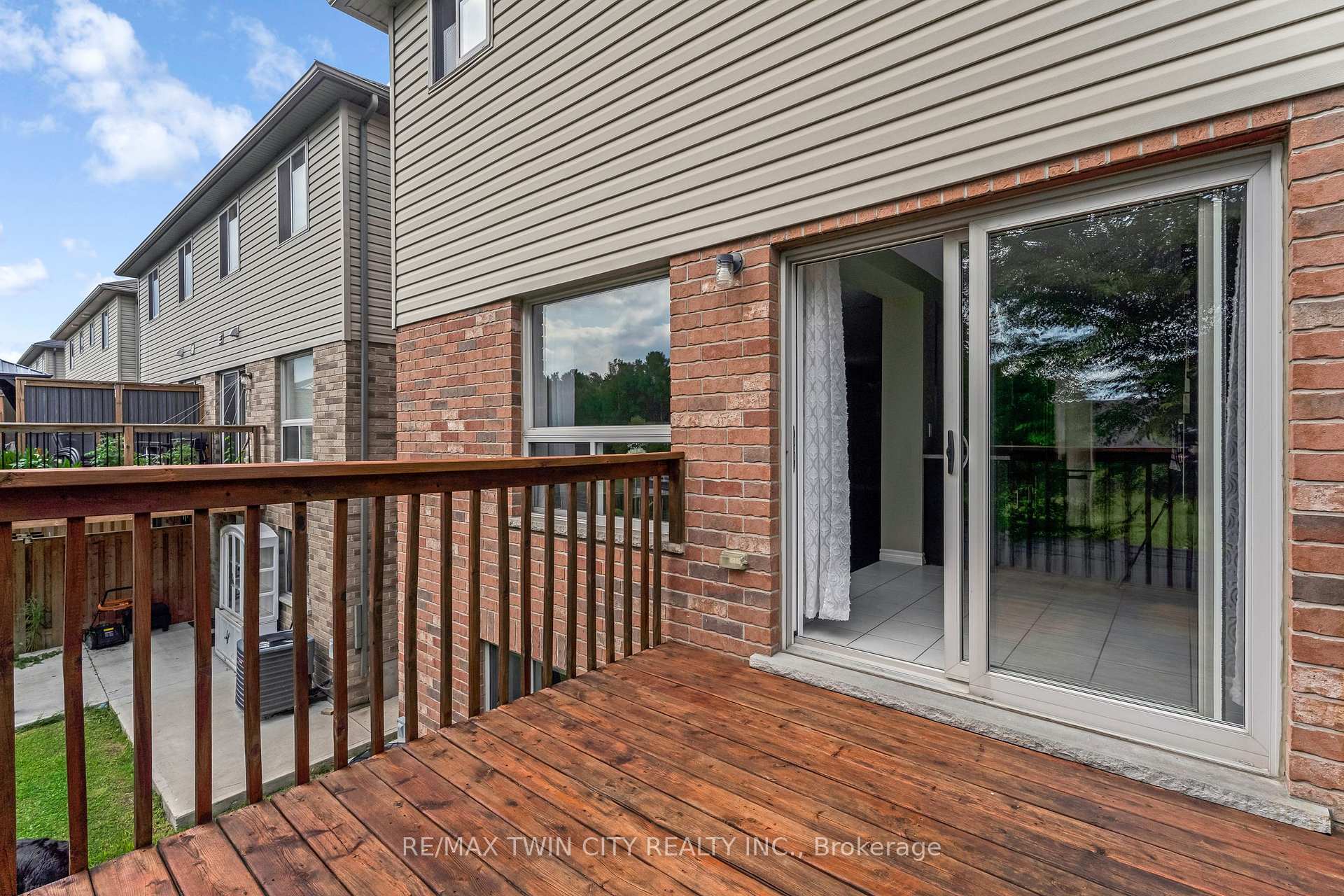 Photo 33 of 448 Starwood Drive, Guelph, Grange Road — HOMEH