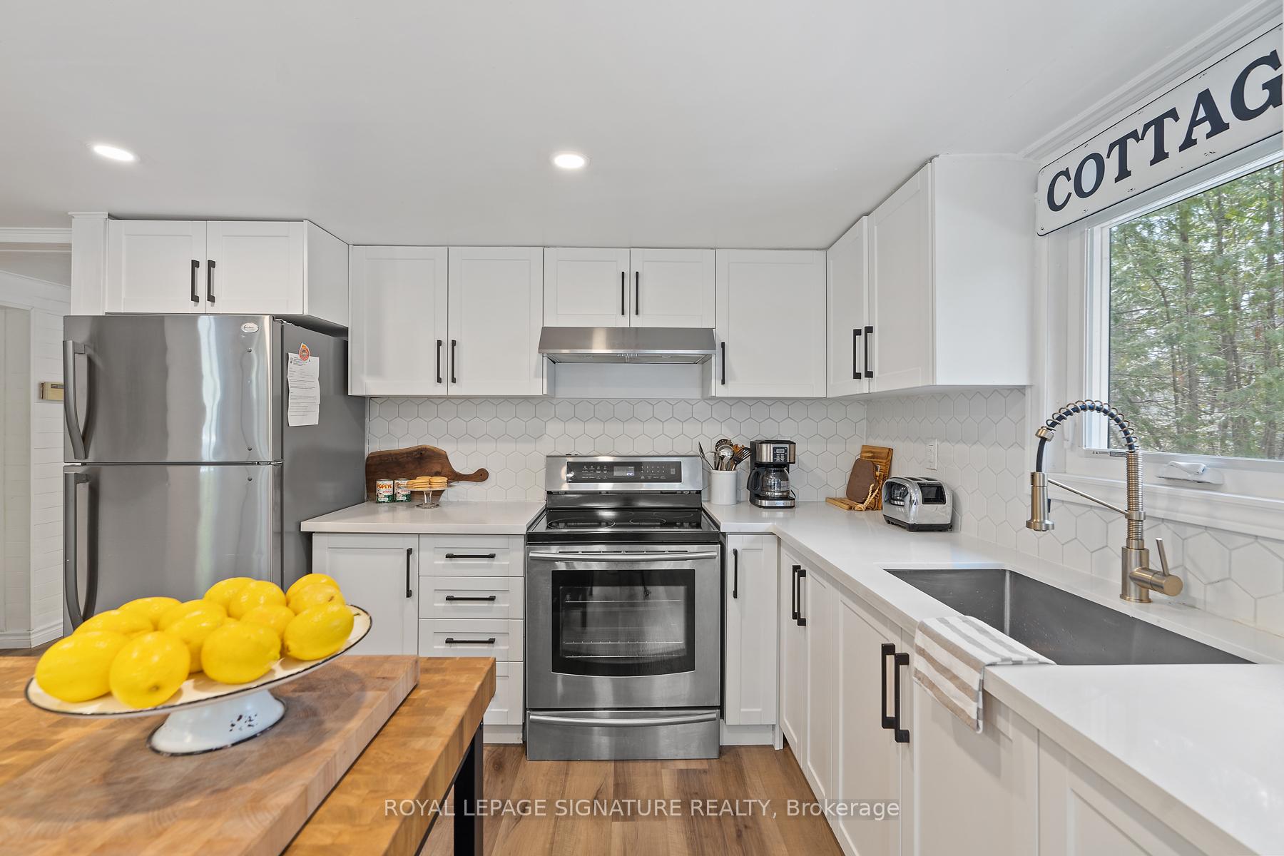 Photo 4 of 45 Robern Avenue, Tiny, Rural Tiny — HOMEH