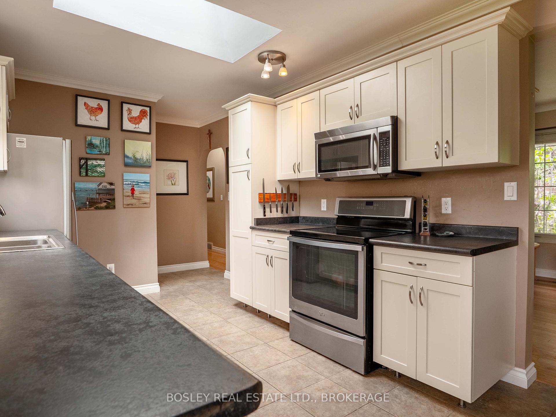 Photo 22 of 28 Kilbourne Crescent, St. Catharines, Bunting/Linwell — HOMEH