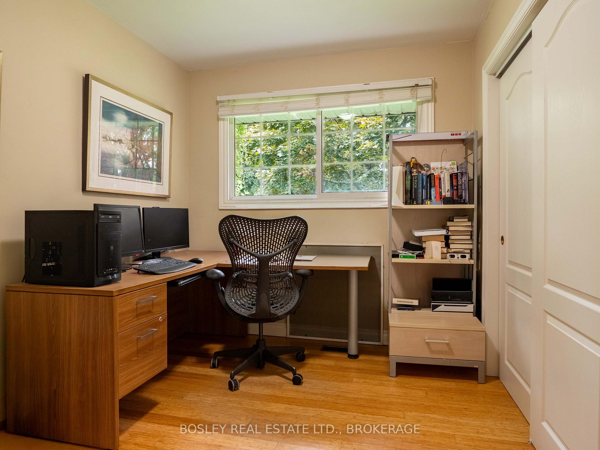 Photo 15 of 28 Kilbourne Crescent, St. Catharines, Bunting/Linwell — HOMEH