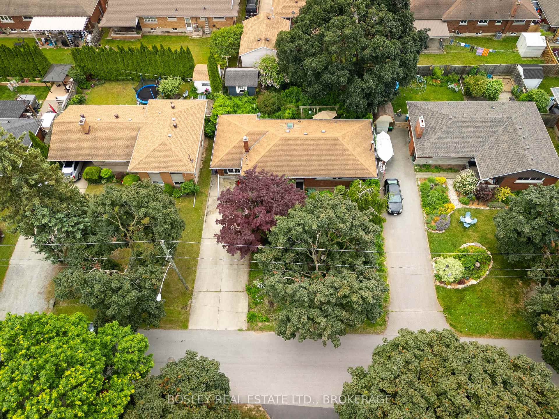 Photo 25 of 28 Kilbourne Crescent, St. Catharines, Bunting/Linwell — HOMEH