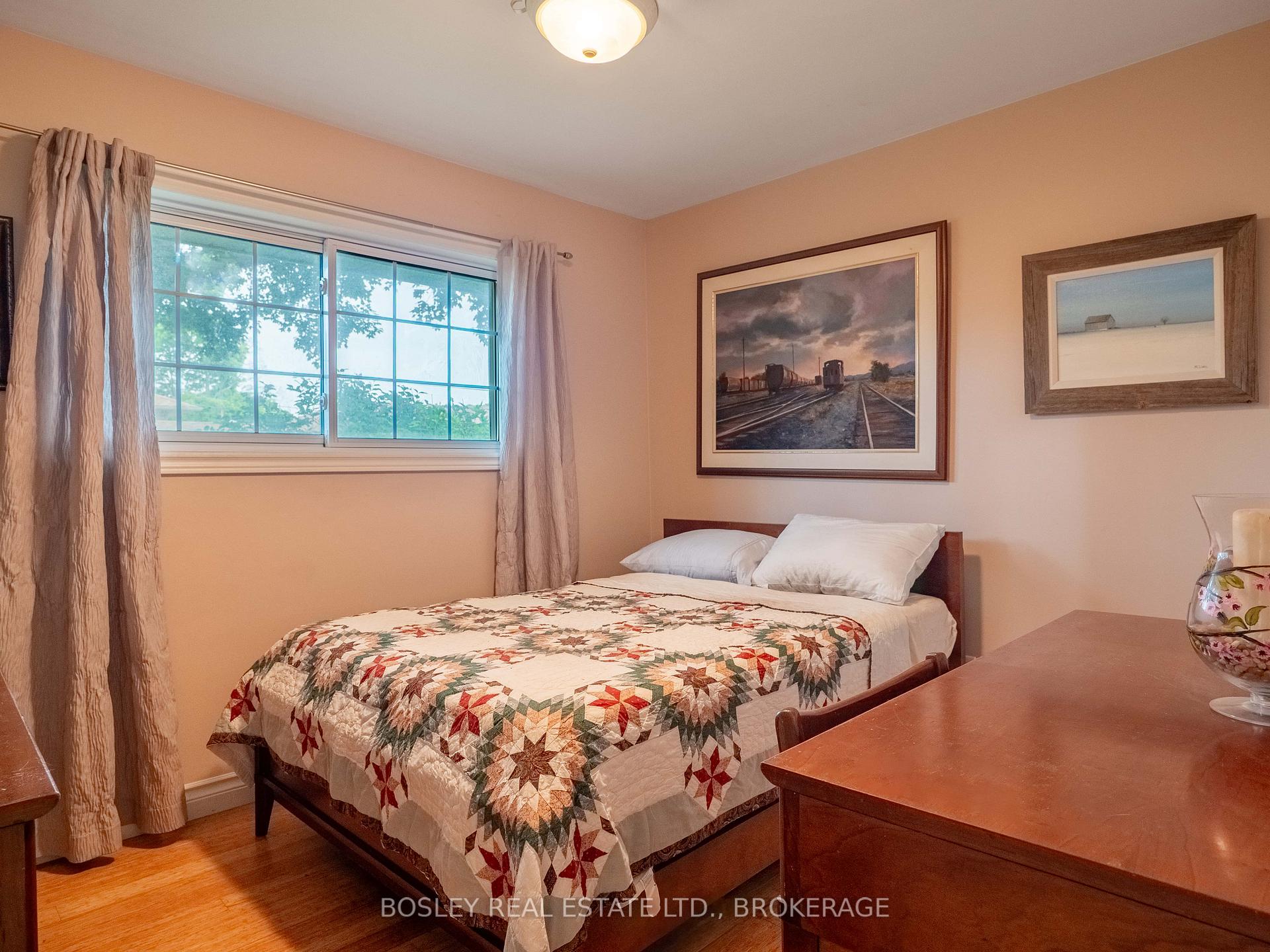 Photo 32 of 28 Kilbourne Crescent, St. Catharines, Bunting/Linwell — HOMEH