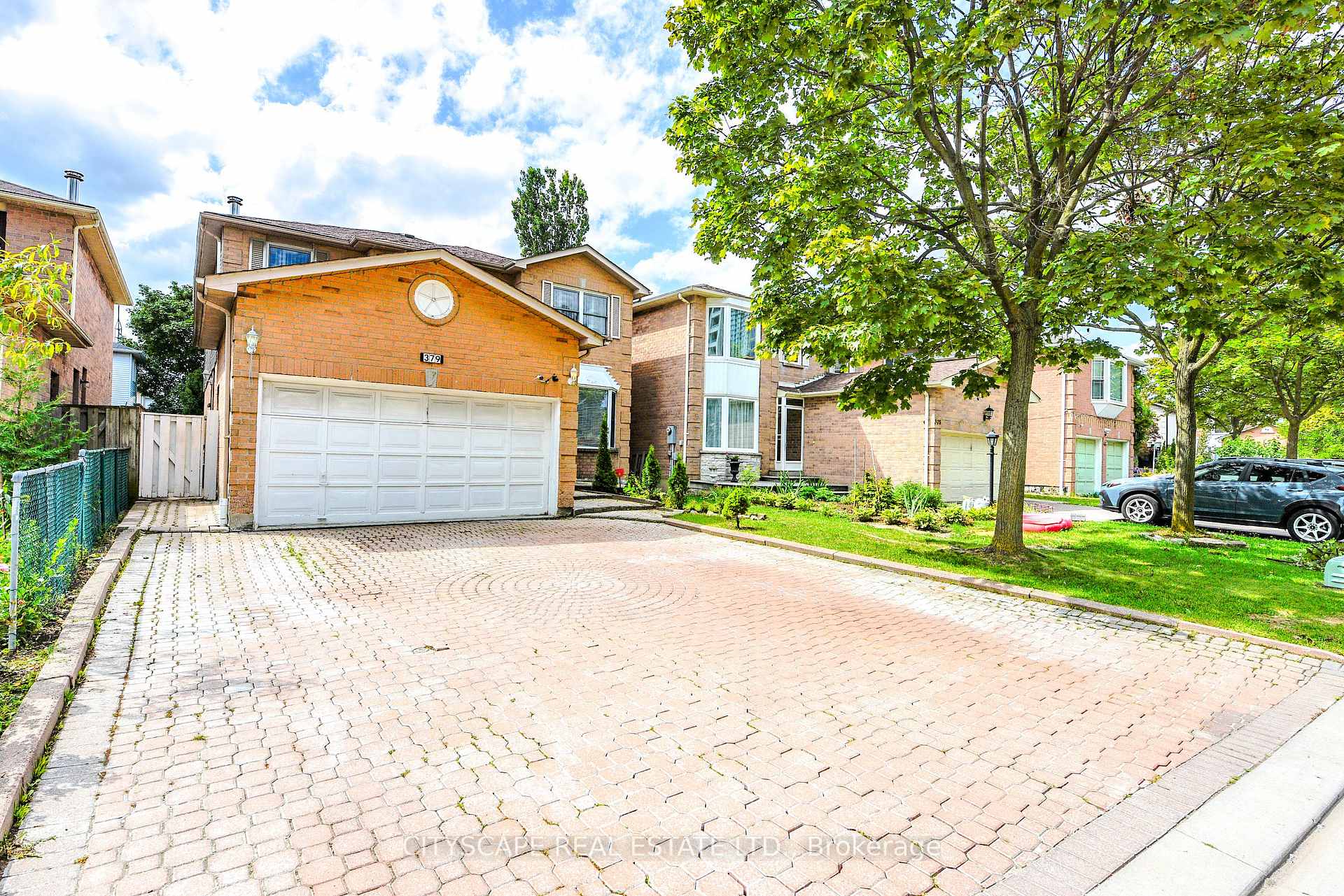 Front of 379 Wallenberg Crescent E