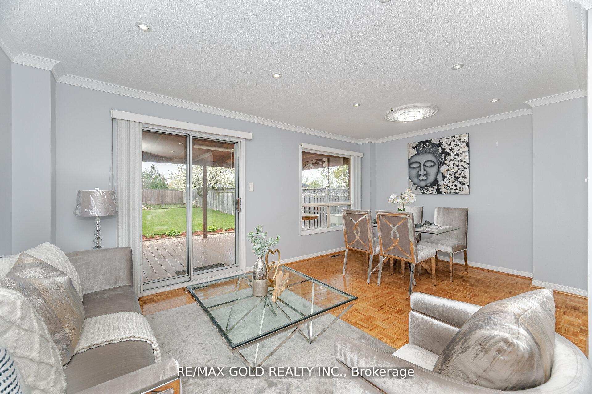 Photo 2 of 58 Kesteven Crescent, Brampton, Fletcher's Creek South — HOMEH