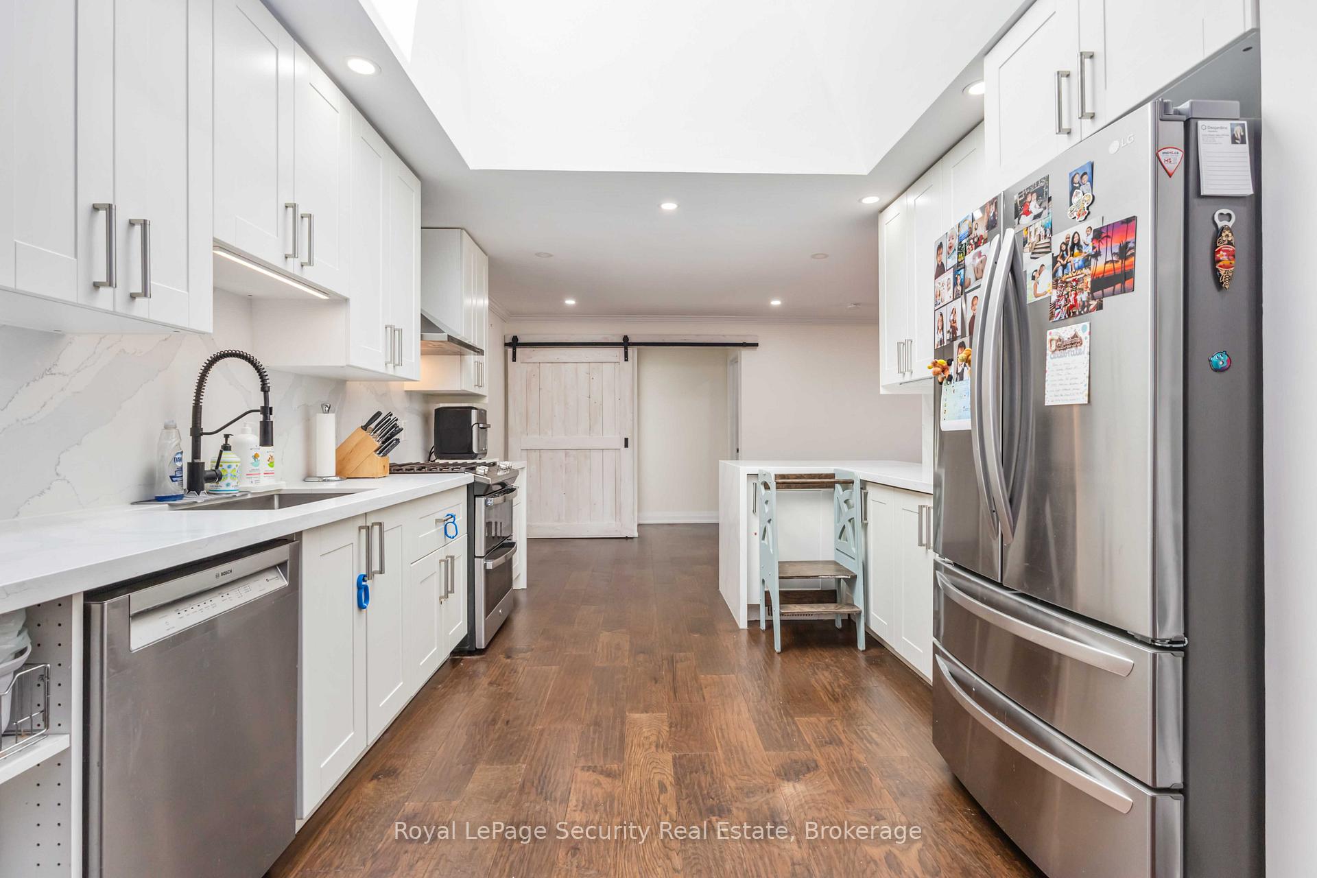 Photo 19 of 52 Young Street, Uxbridge — HOMEH