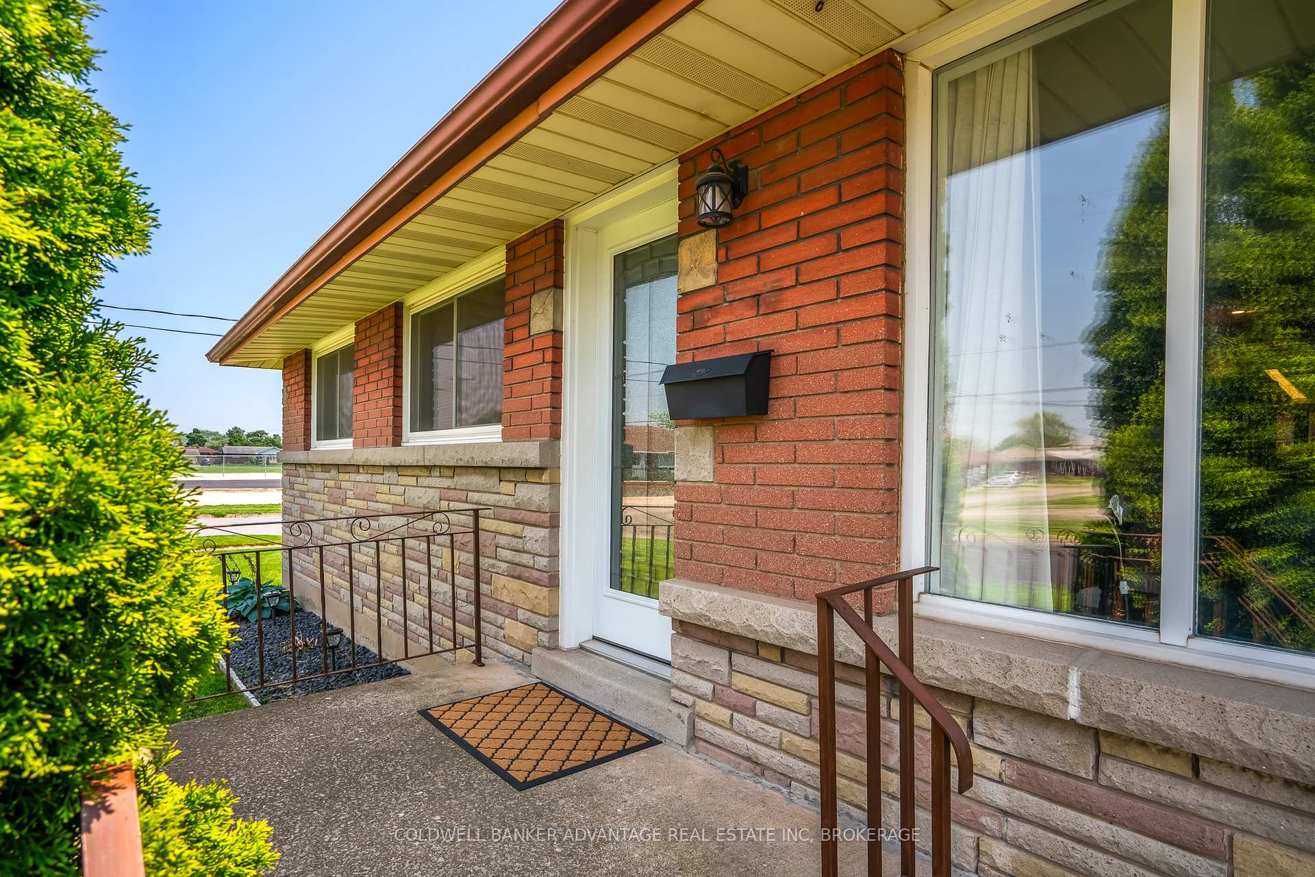 Photo 5 of 500 Harrison Avenue, Welland, Lincoln/Crowland — HOMEH