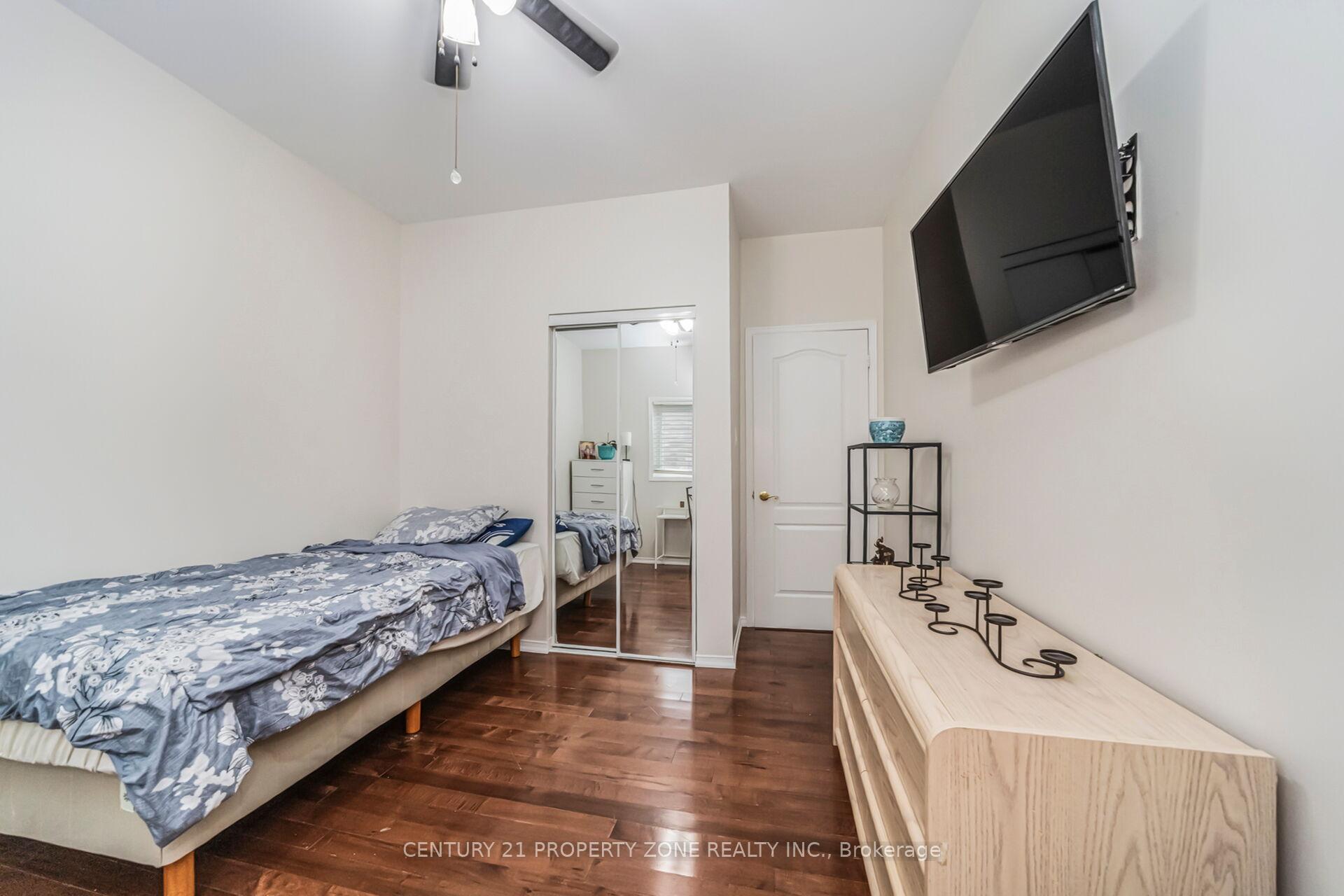 Photo 29 of 20 Robertson Davies Drive, Brampton, Snelgrove — HOMEH