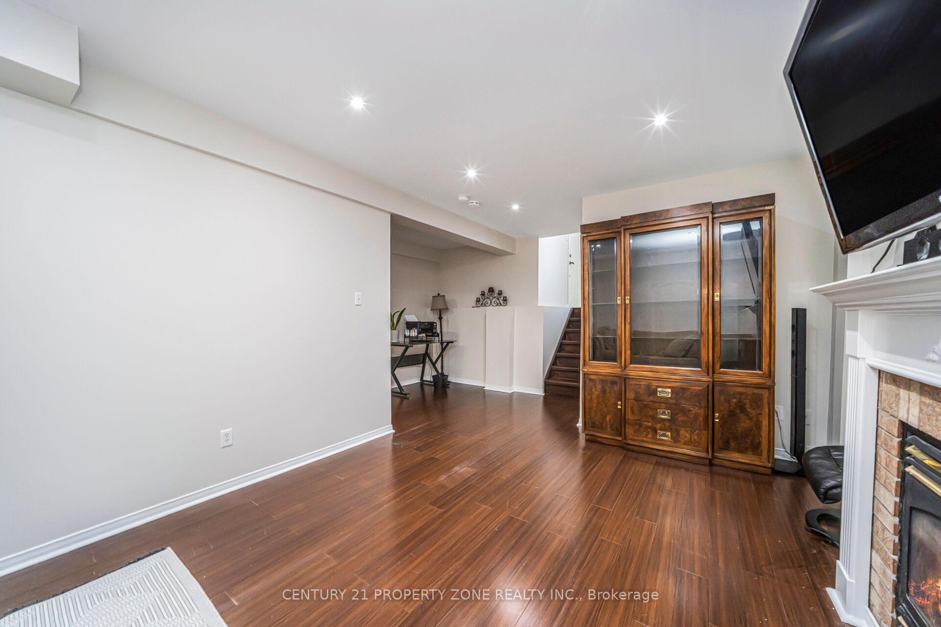 Photo 31 of 20 Robertson Davies Drive, Brampton, Snelgrove — HOMEH