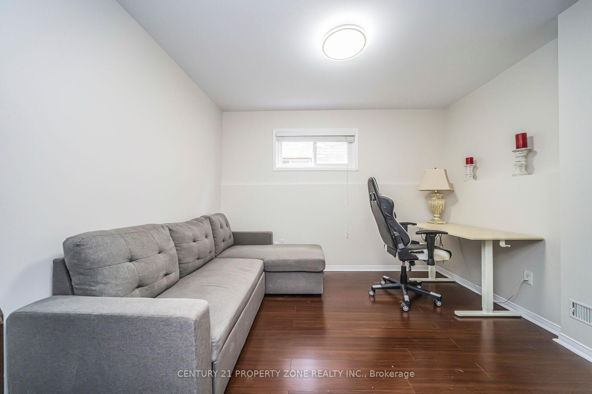 Photo 33 of 20 Robertson Davies Drive, Brampton, Snelgrove — HOMEH