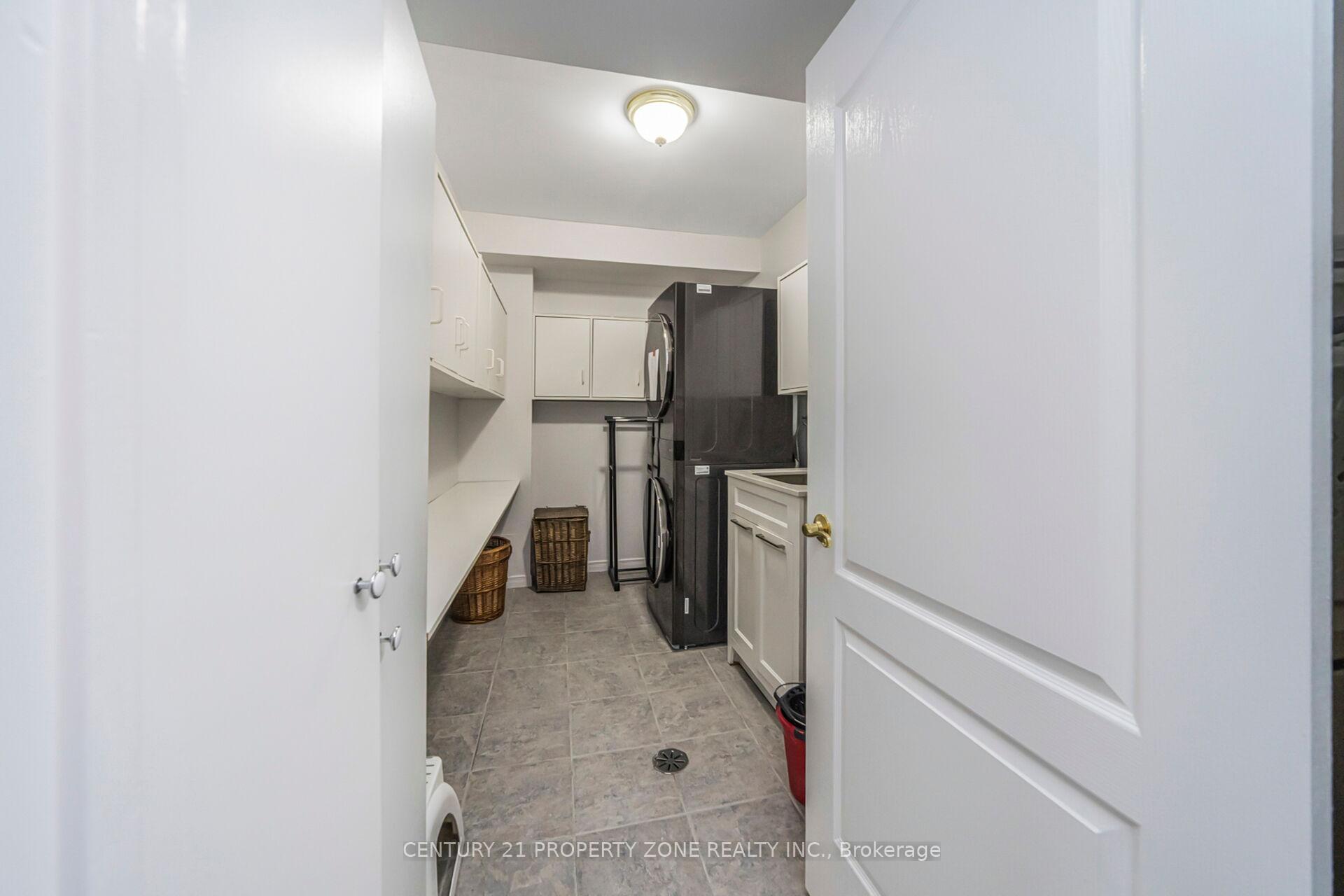 Photo 37 of 20 Robertson Davies Drive, Brampton, Snelgrove — HOMEH