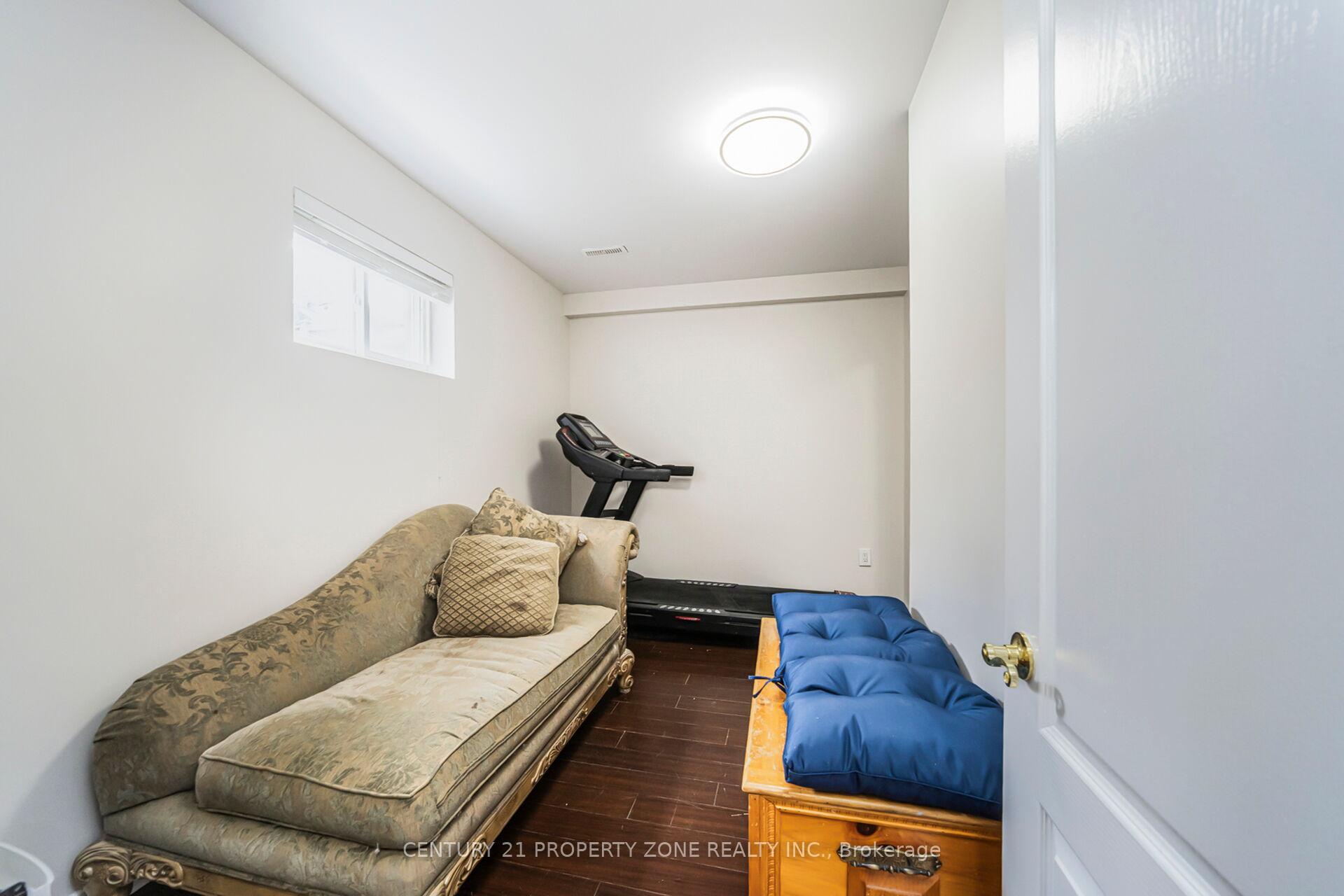 Photo 39 of 20 Robertson Davies Drive, Brampton, Snelgrove — HOMEH