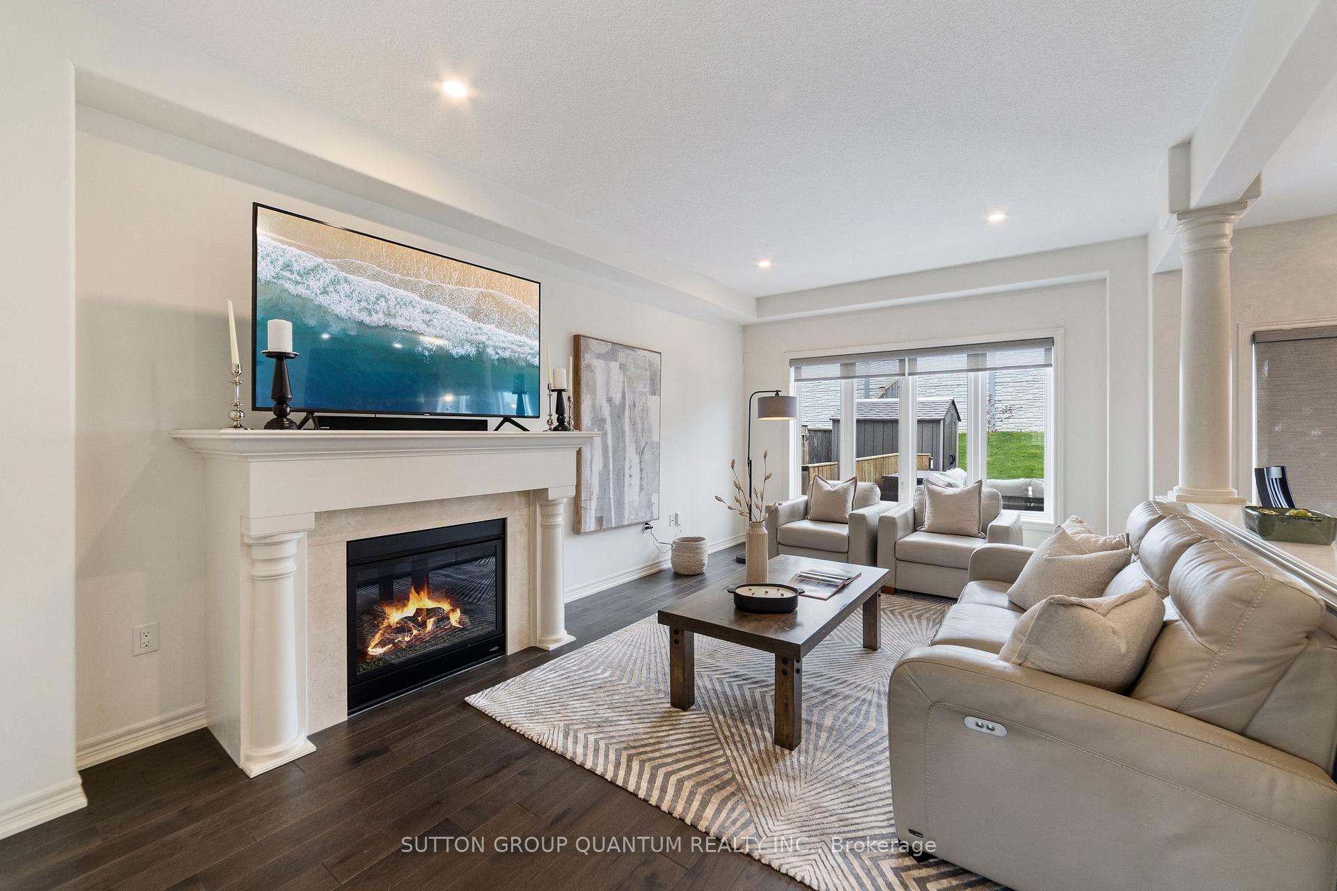 Photo 3 of 80 Lorne Avenue, Grimsby, Grimsby Beach — HOMEH