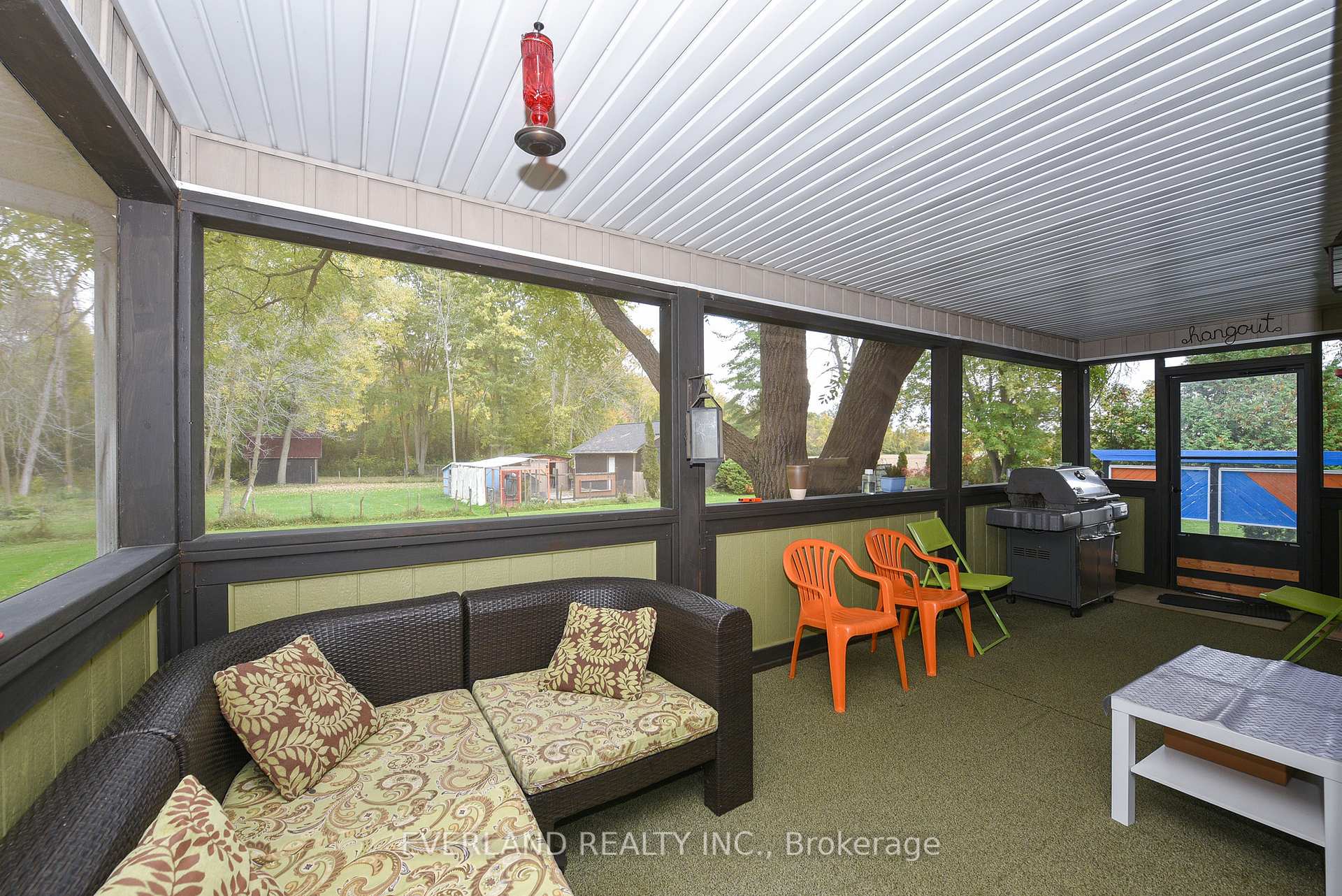 Photo 26 of 27001 Civic Centre Road, Georgina, Historic Lakeshore Communities — HOMEH